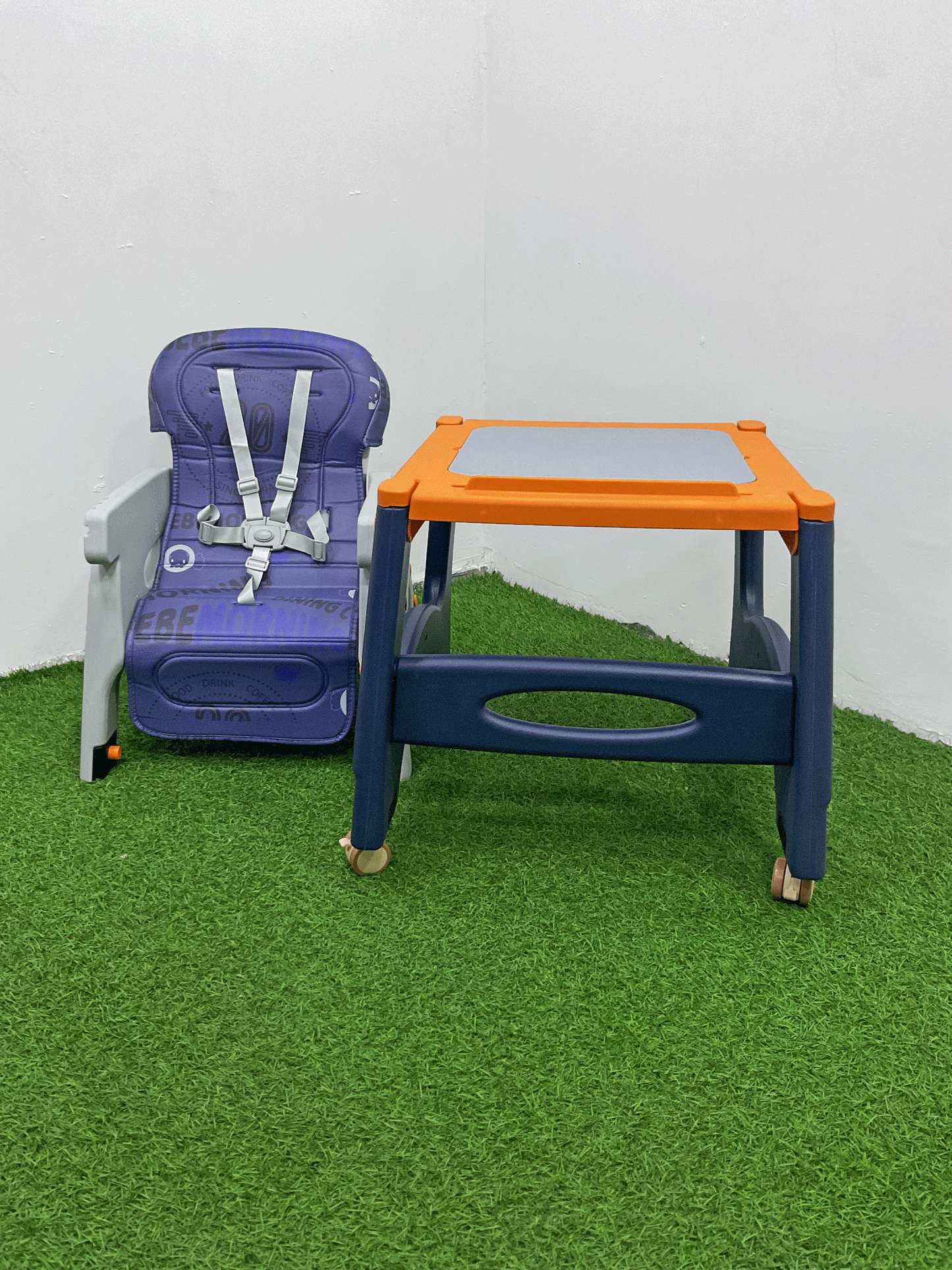 SILLA DE COMER CONVERTIBLE - KB035440