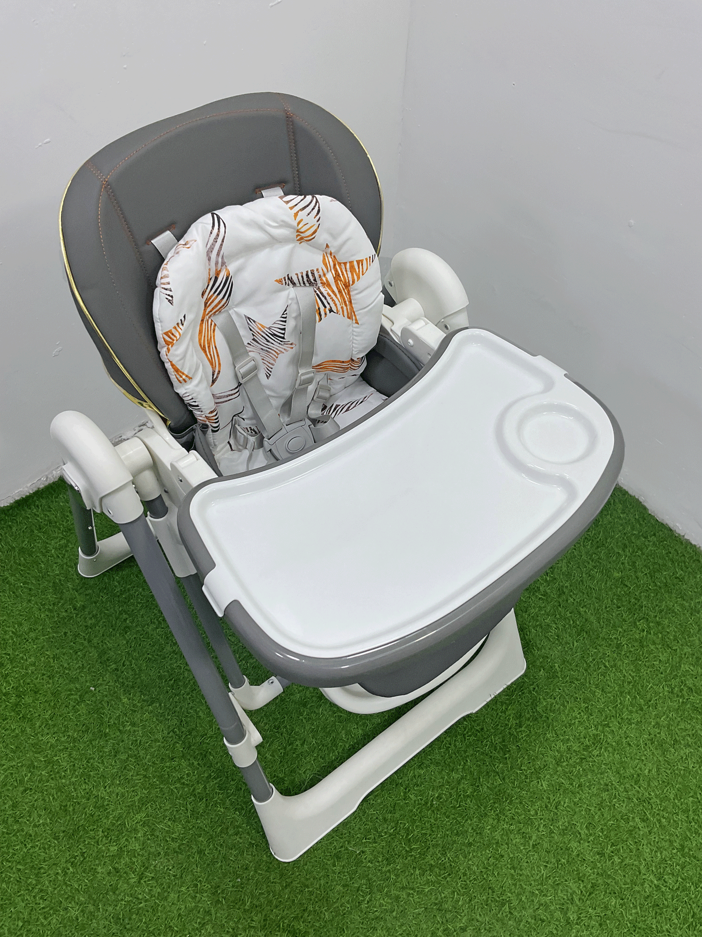 SILLA DE COMER PLEGABLE - KB058826