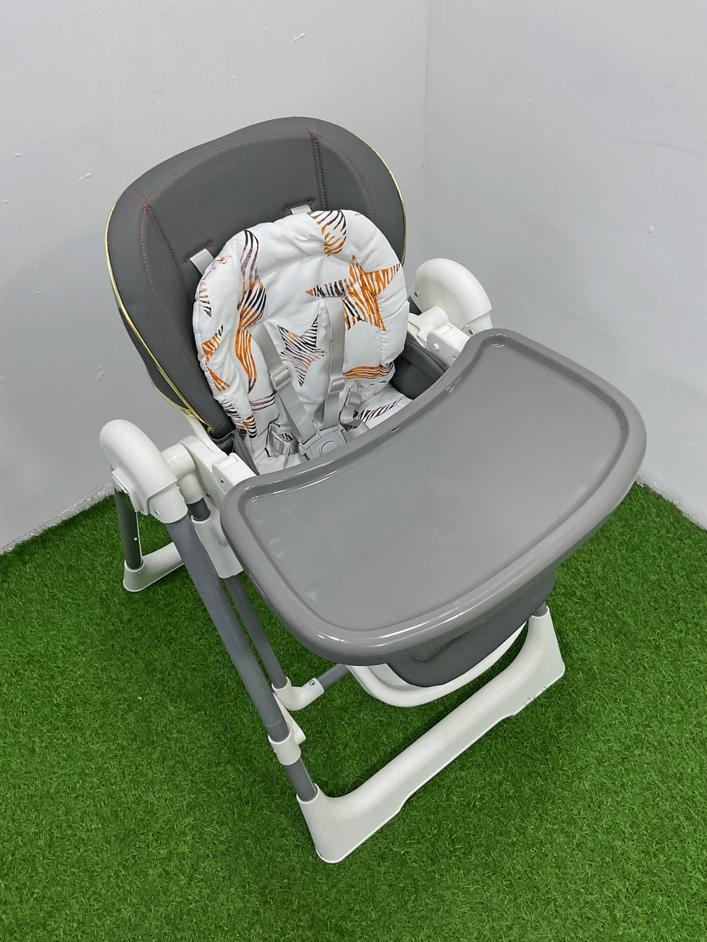 SILLA DE COMER PLEGABLE - KB058826
