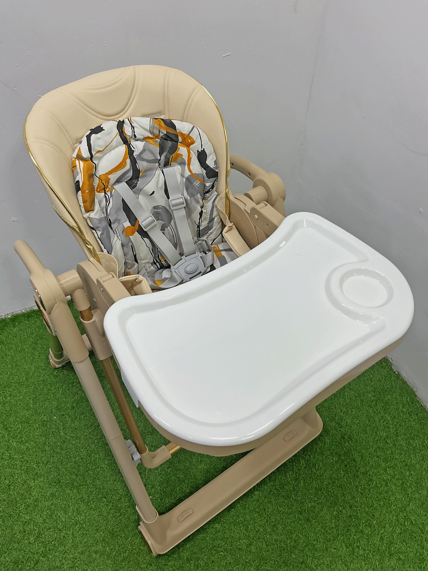 SILLA DE COMER PLEGABLE - KB200999