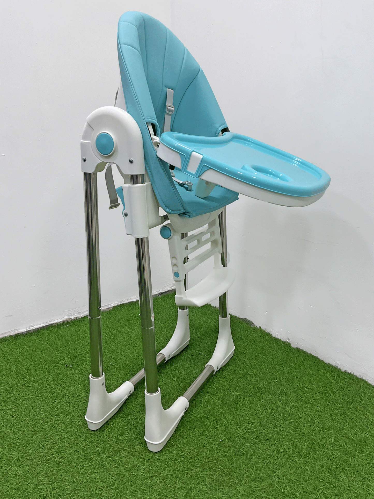 SILLA DE COMER PLEGABLE - KB059053