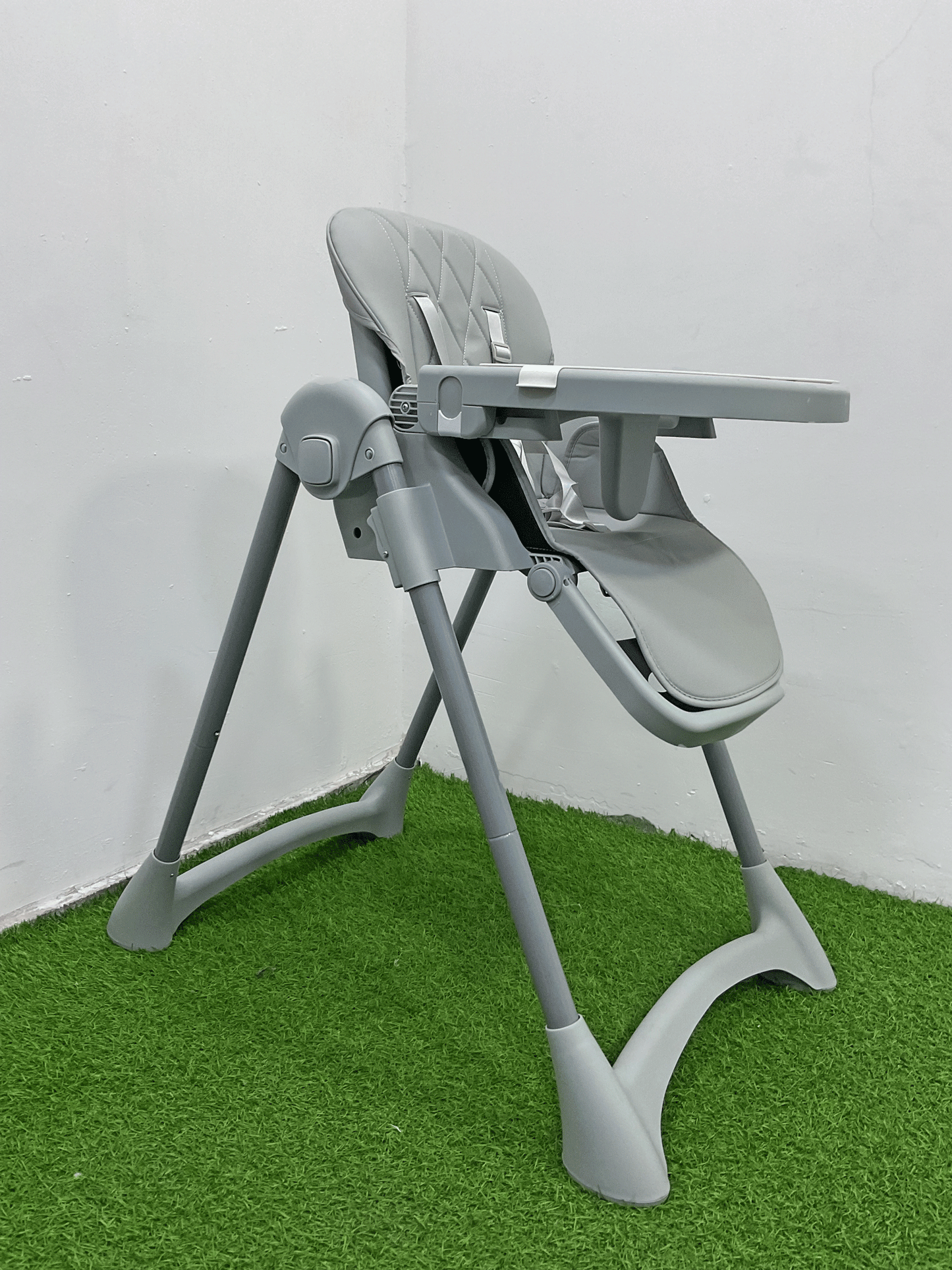 SILLA DE COMER PLEGABLE - KB059298