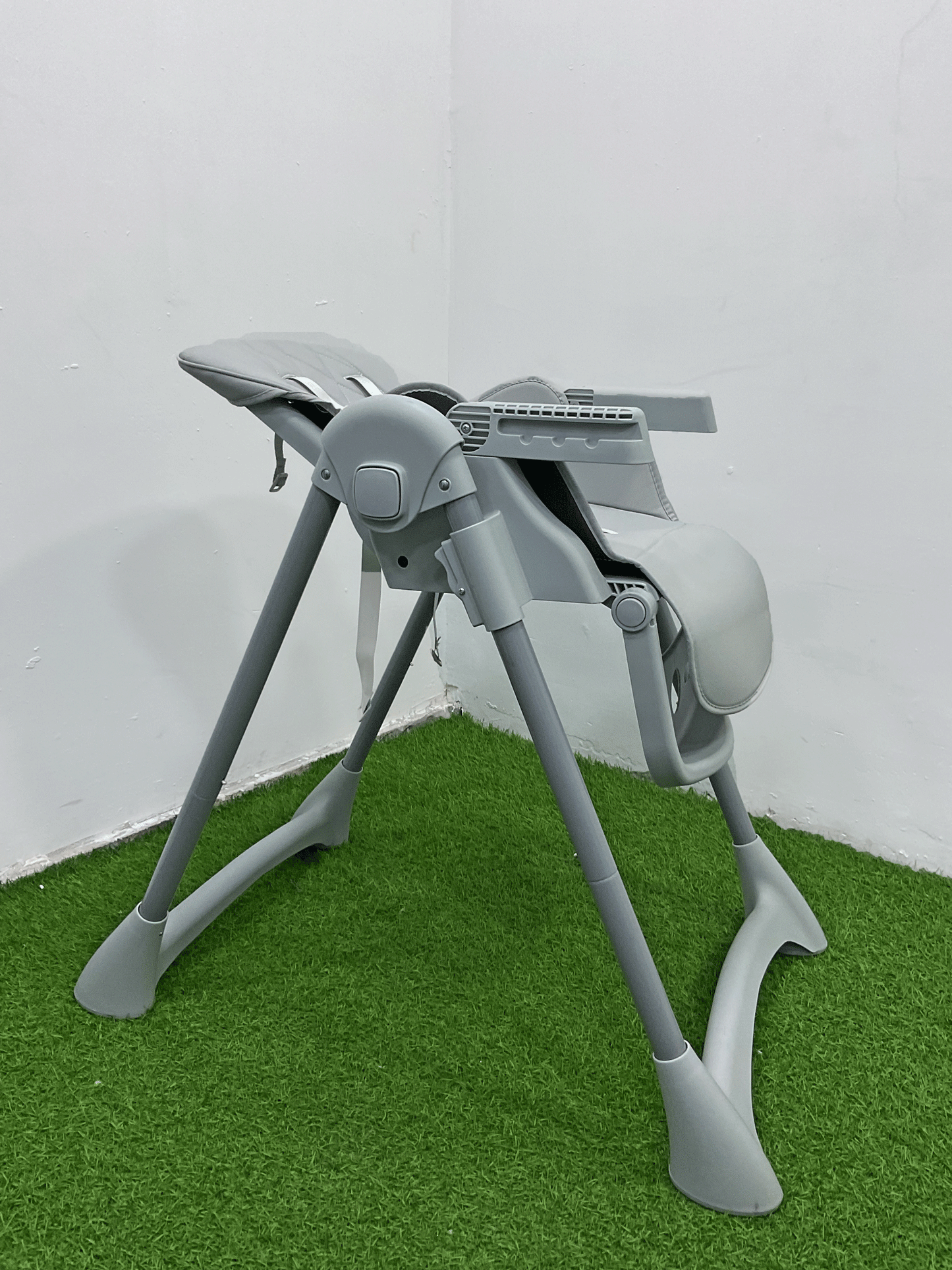 SILLA DE COMER PLEGABLE - KB059298