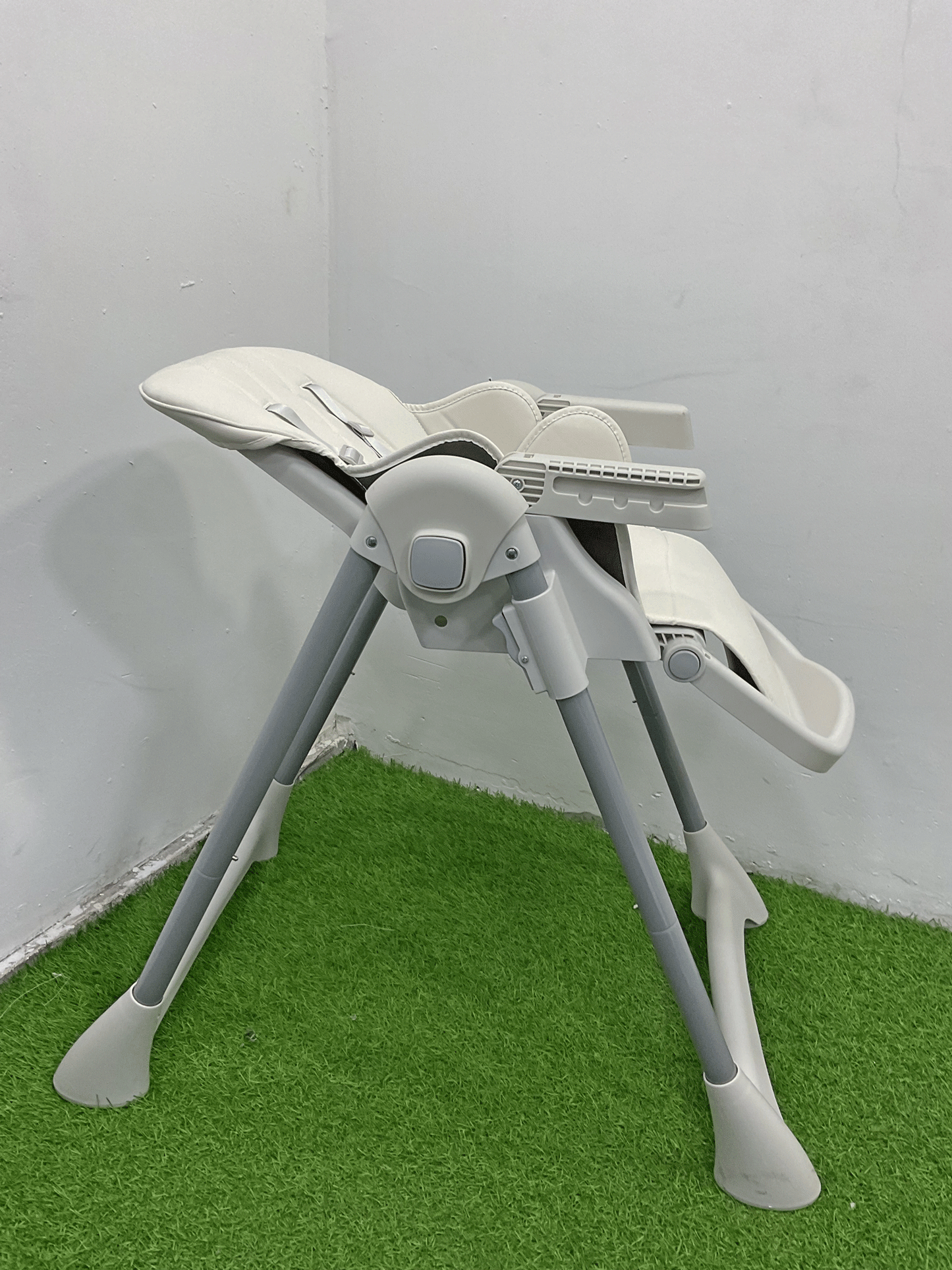 SILLA DE COMER PLEGABLE - KB059298