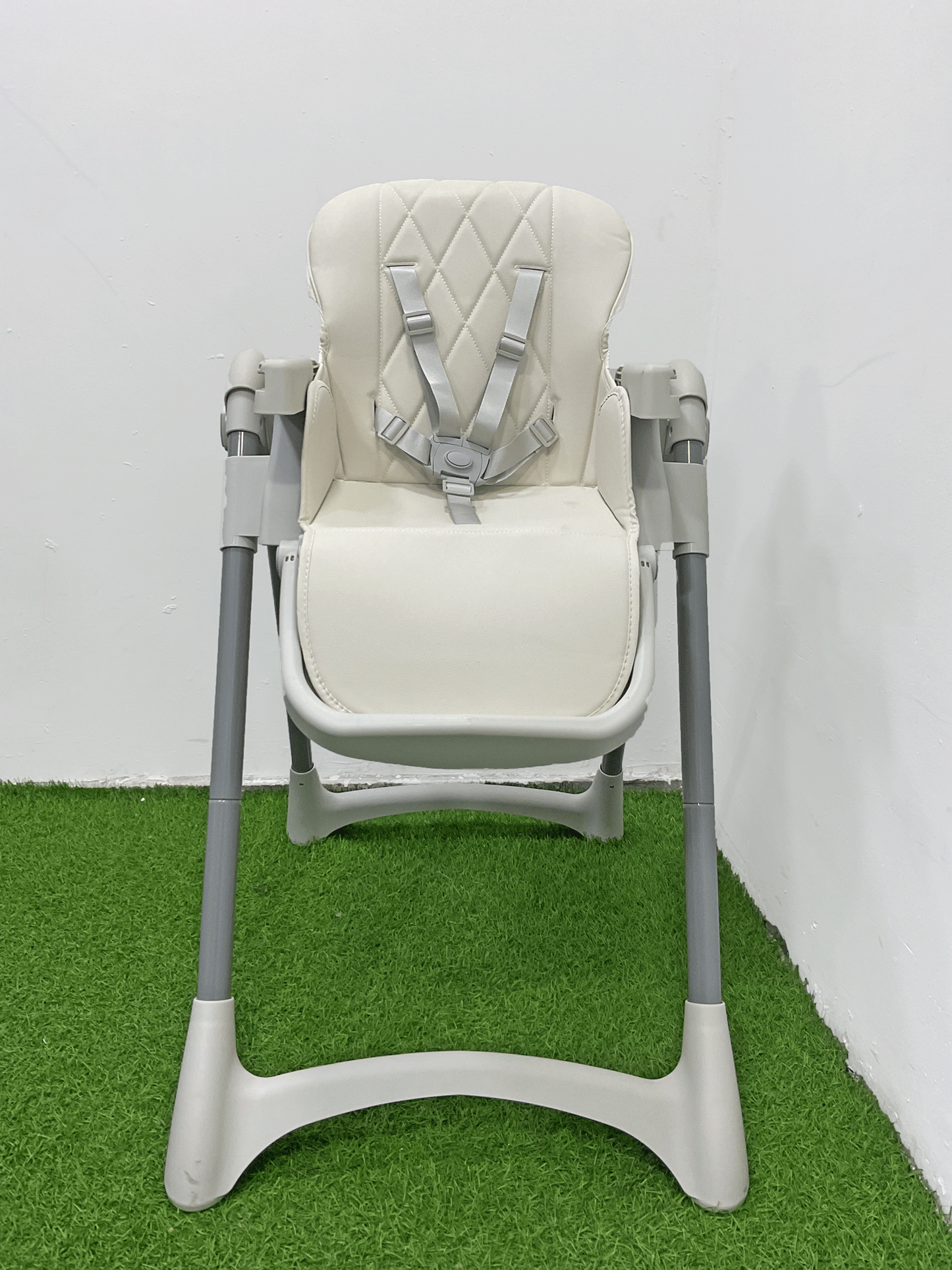 SILLA DE COMER PLEGABLE - KB059298