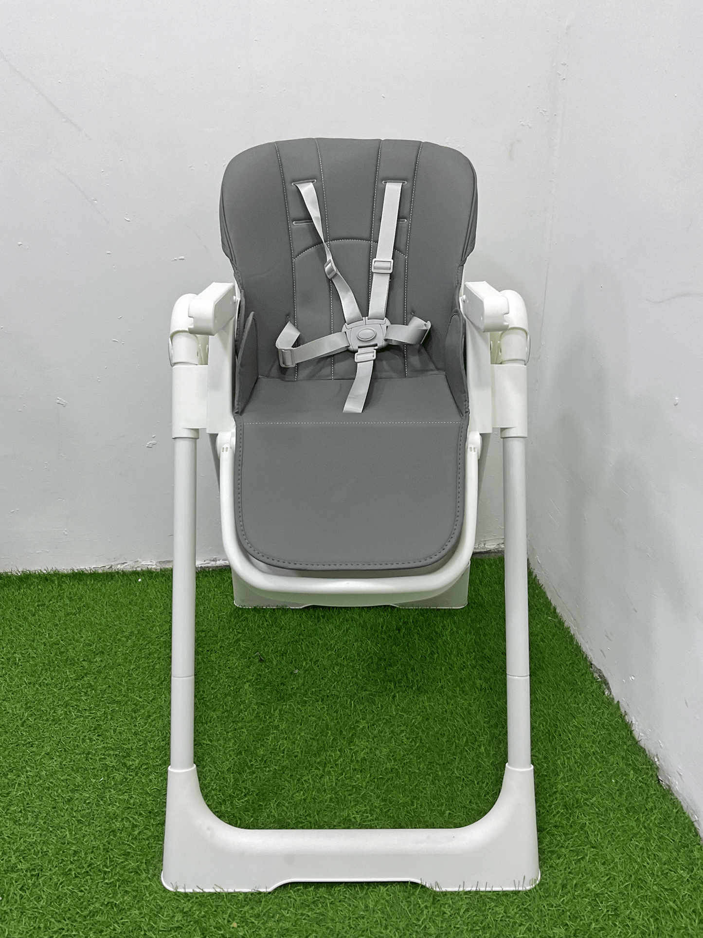 SILLA DE COMER PLEGABLE - KB035444