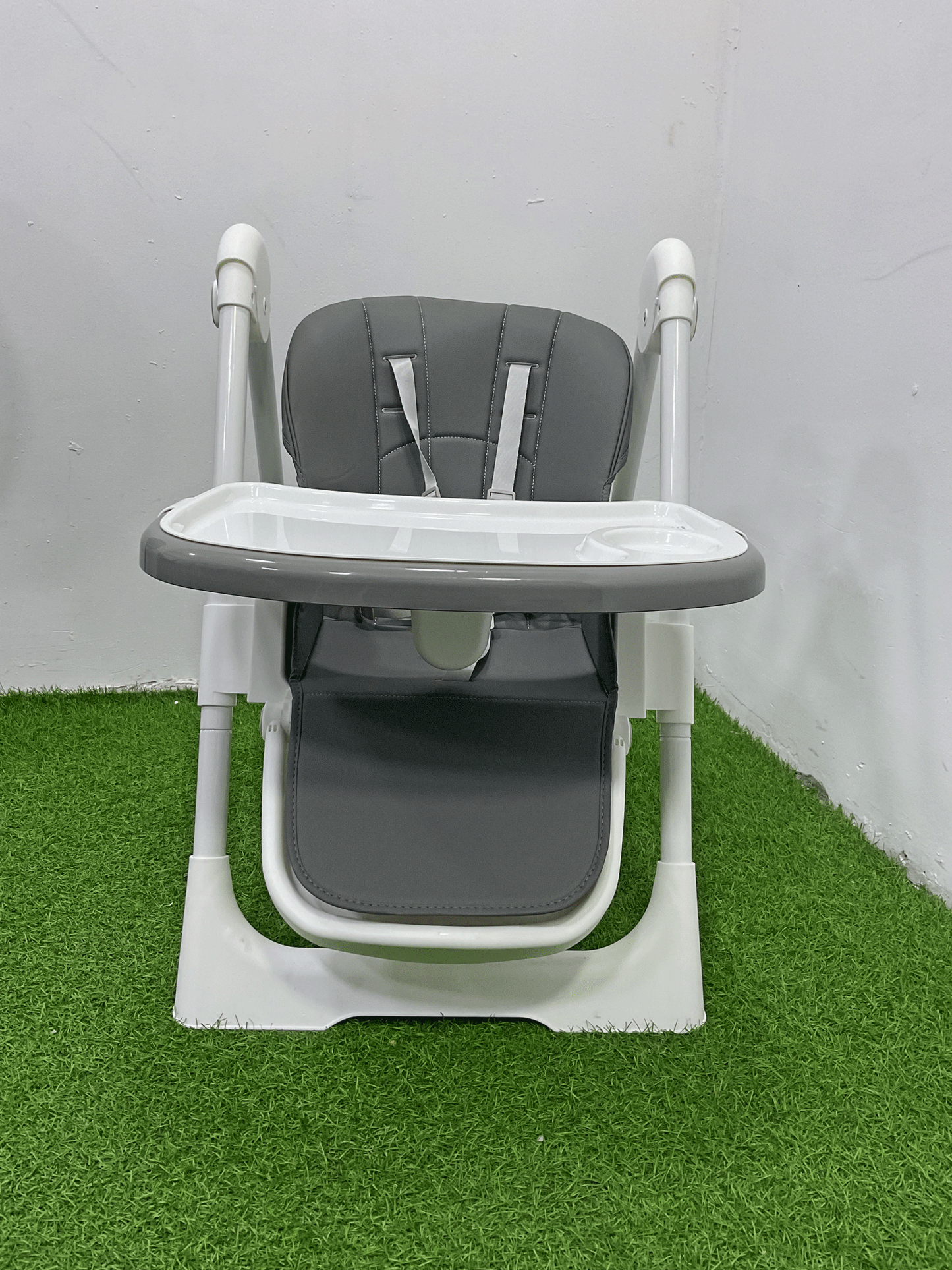 SILLA DE COMER PLEGABLE - KB035444