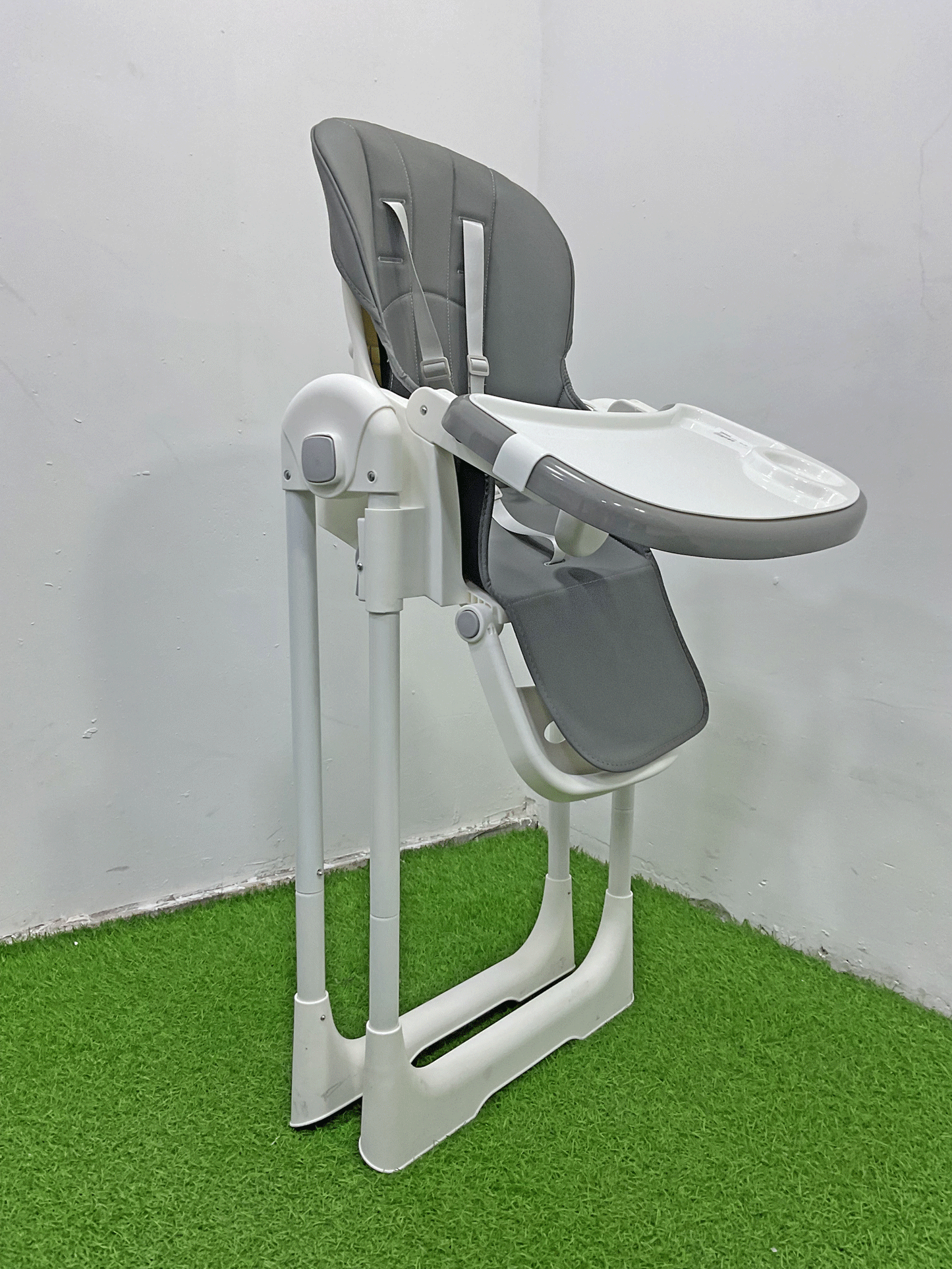 SILLA DE COMER PLEGABLE - KB035444