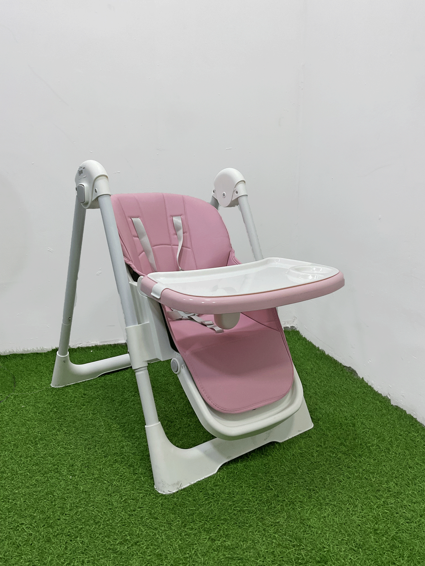 SILLA DE COMER PLEGABLE - KB035444