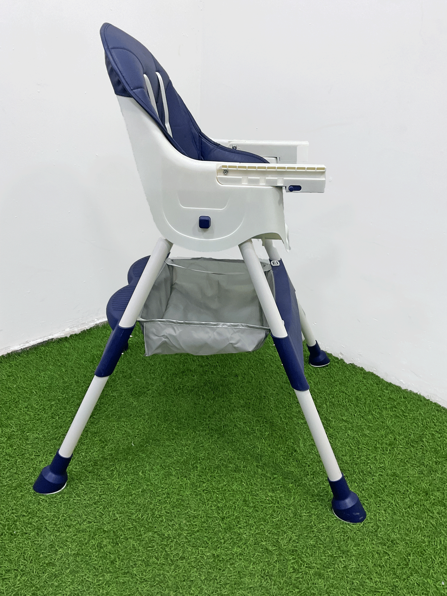 SILLA DE COMER PLEGABLE - KB059085