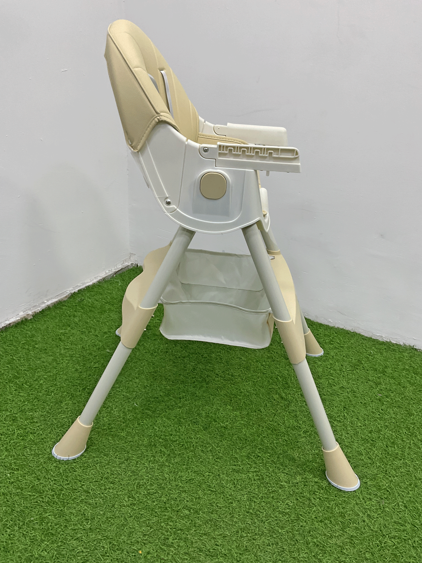 SILLA DE COMER PLEGABLE - KB059056