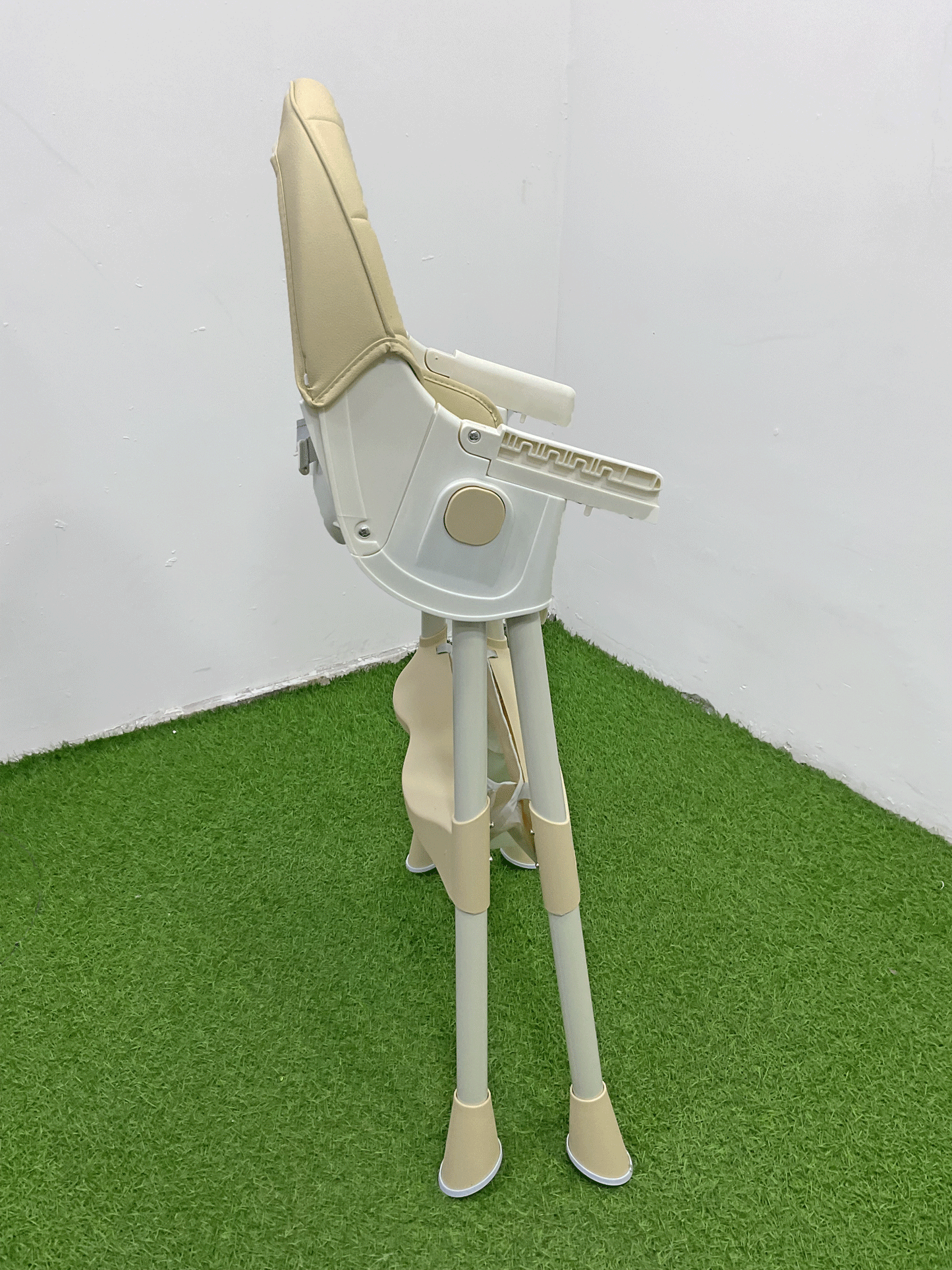 SILLA DE COMER PLEGABLE - KB059056