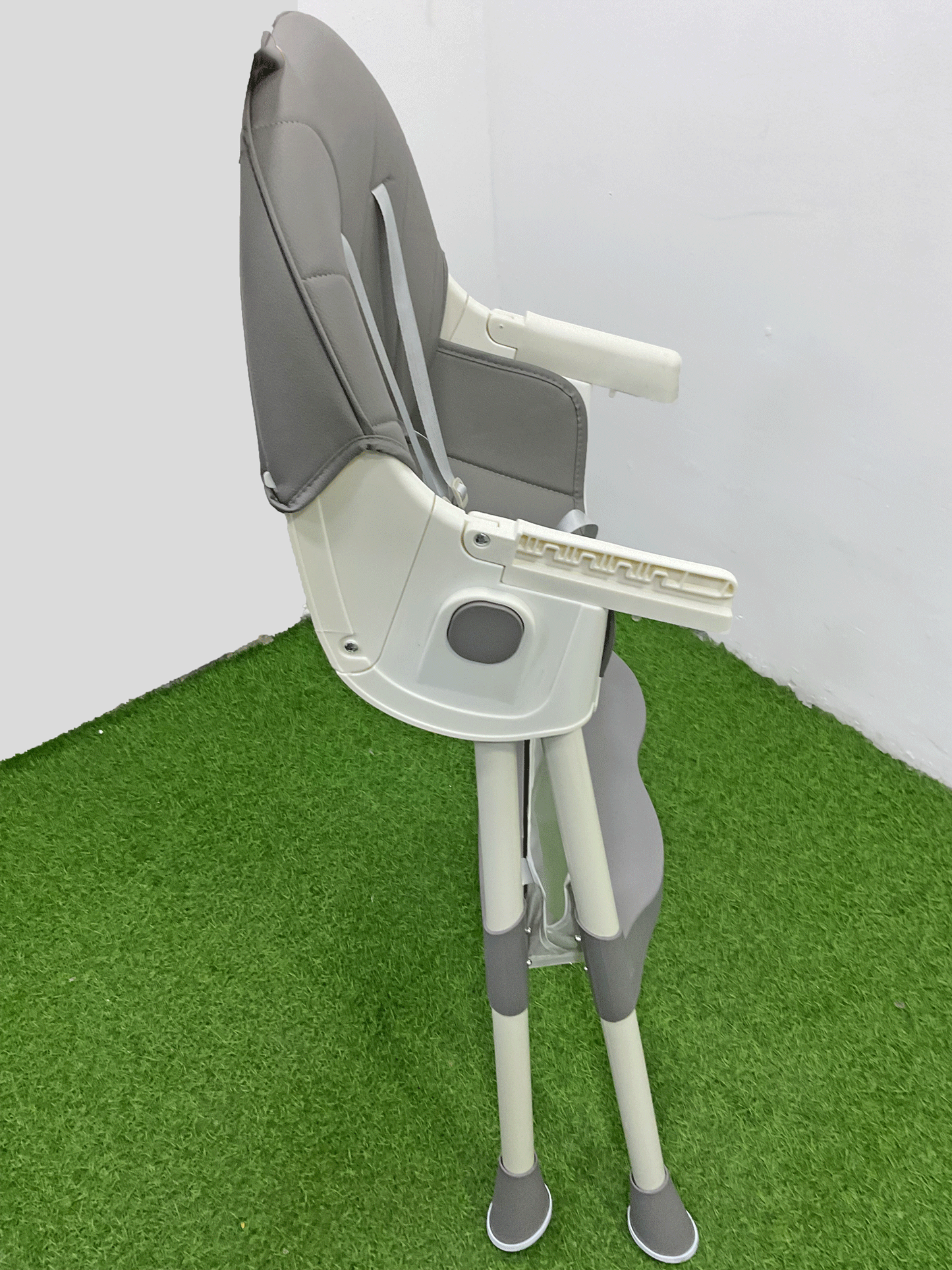 SILLA DE COMER PLEGABLE - KB059056