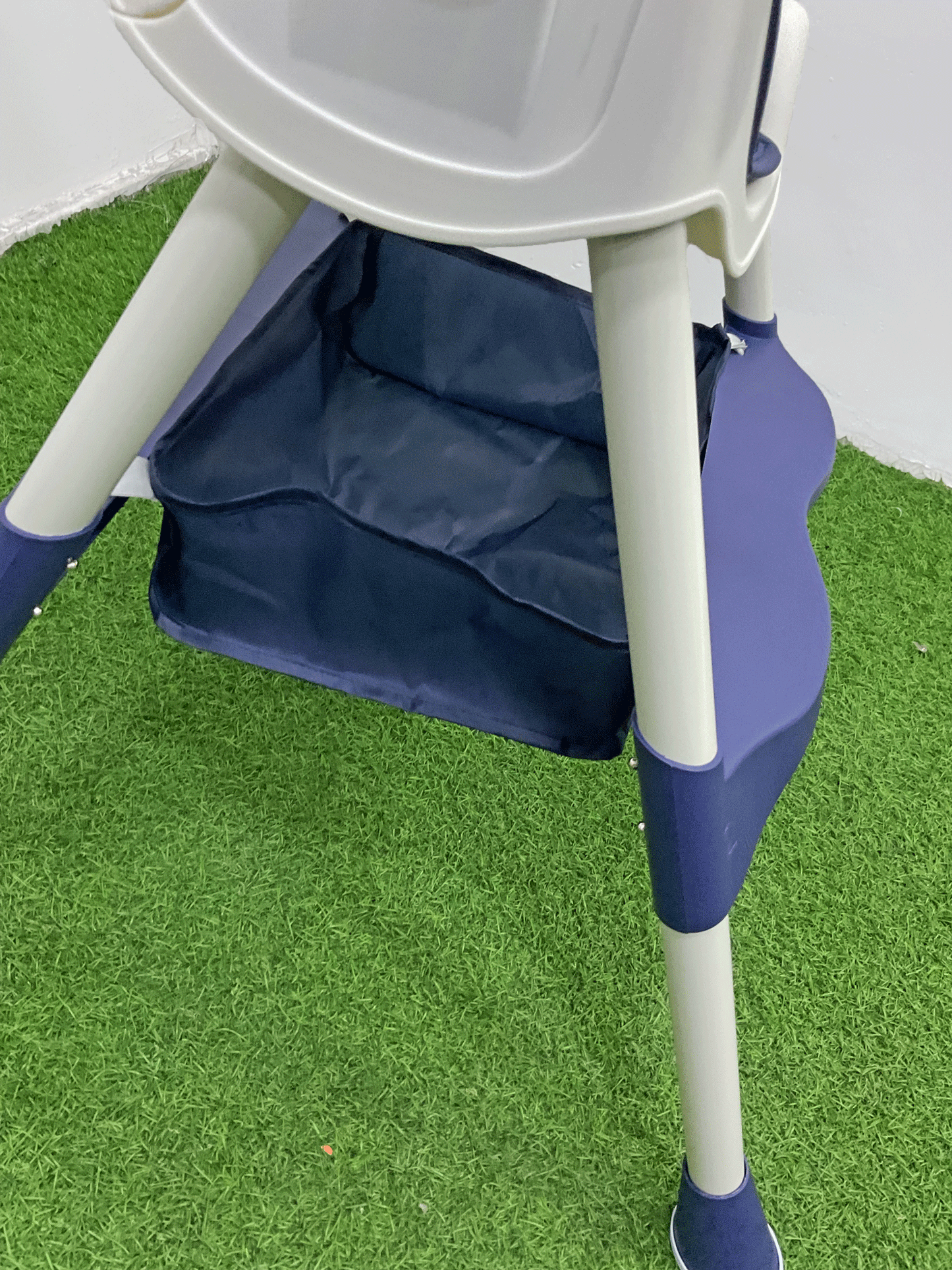 SILLA DE COMER PLEGABLE - KB059056