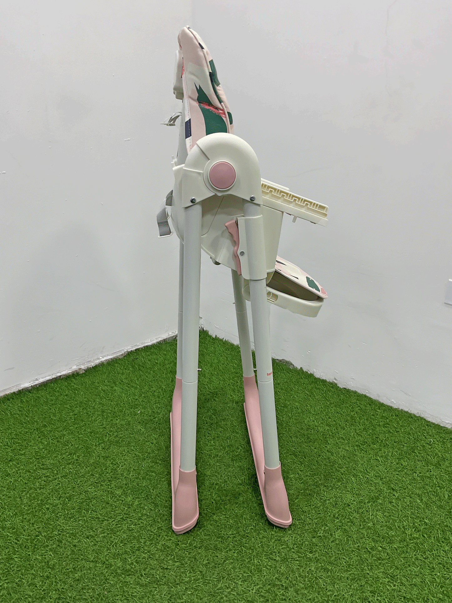 SILLA DE COMER PLEGABLE - KB059055