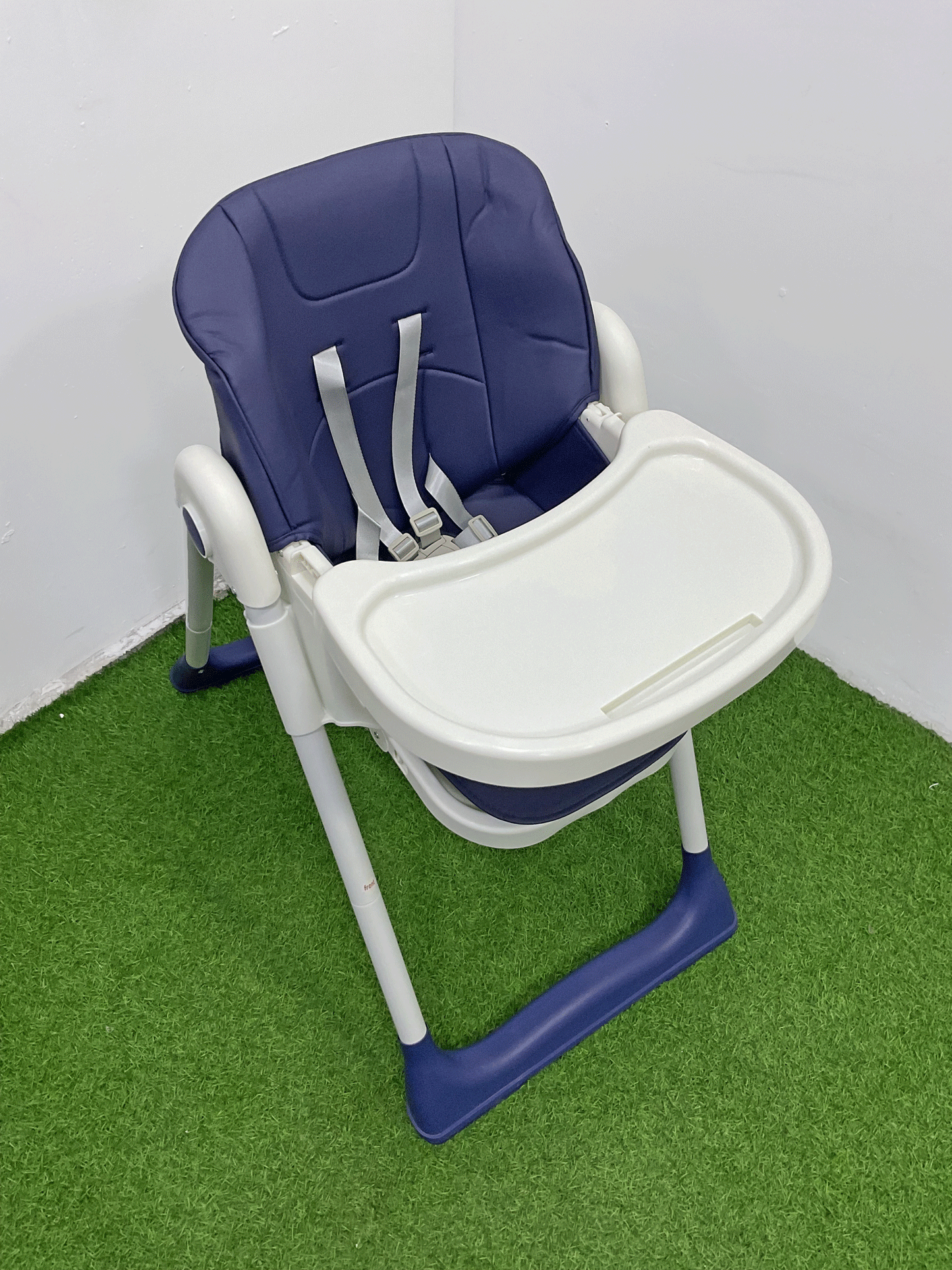 SILLA DE COMER PLEGABLE - KB059055