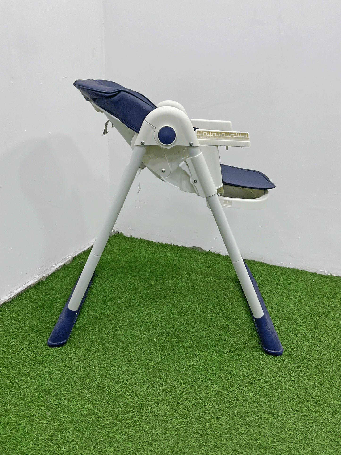 SILLA DE COMER PLEGABLE - KB059055