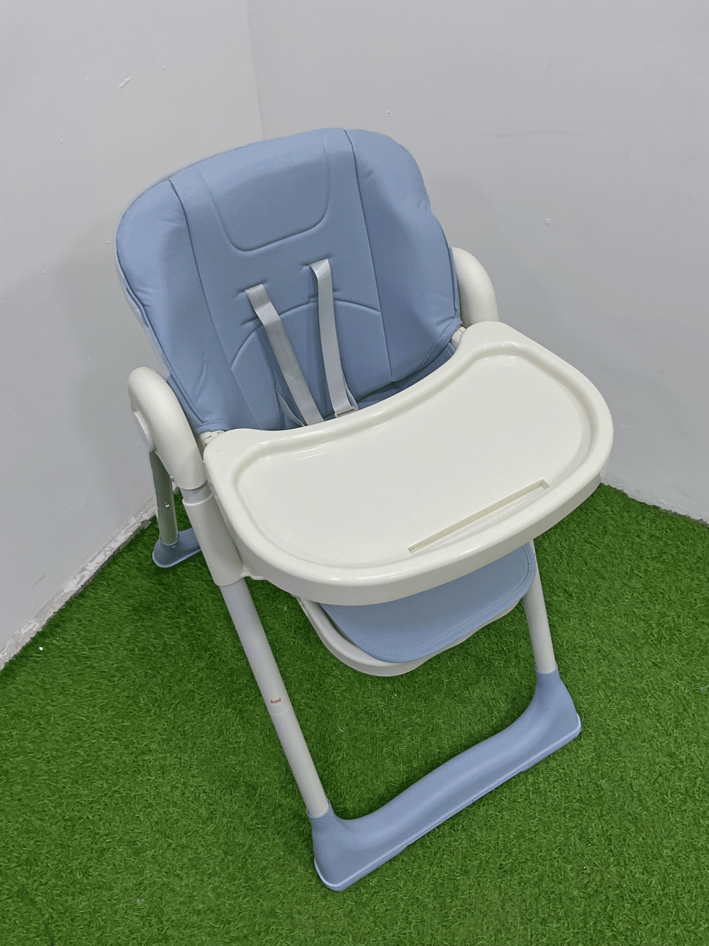 SILLA DE COMER PLEGABLE - KB059055
