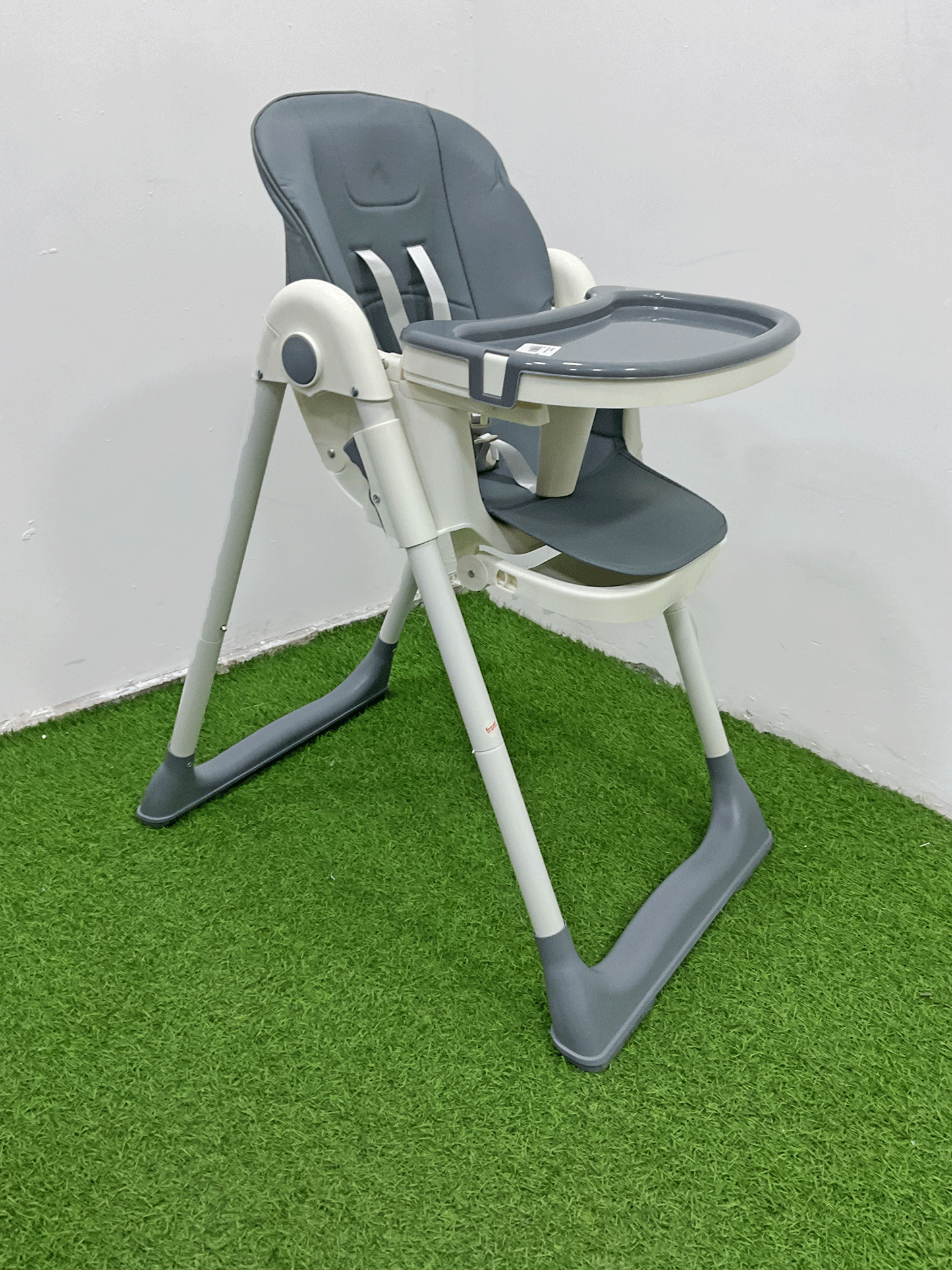 SILLA DE COMER PLEGABLE - KB059055