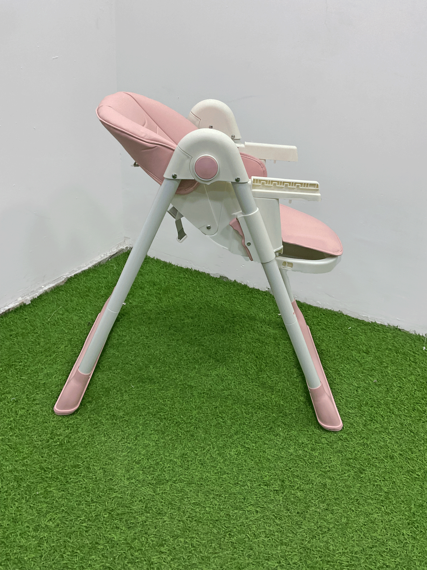 SILLA DE COMER PLEGABLE - KB059055