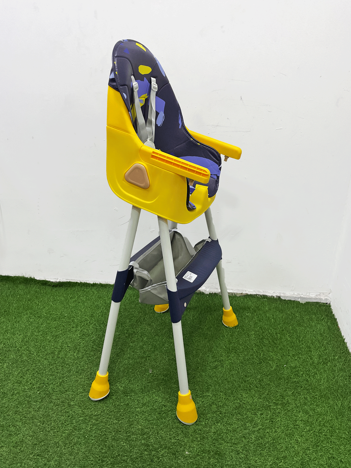 SILLA DE COMER PLEGABLE - KB086158