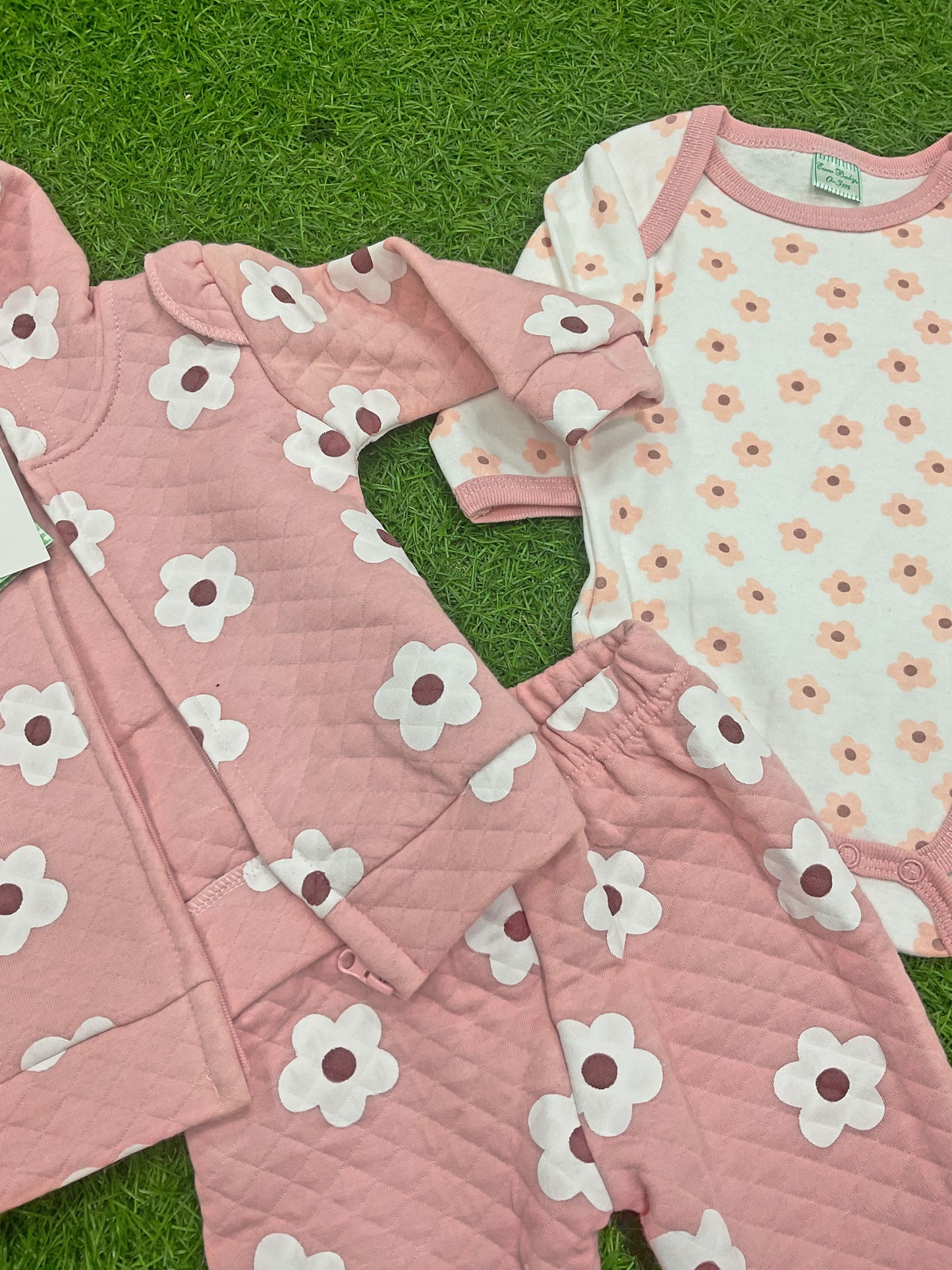 Conjunto de tres piezas - 2900290