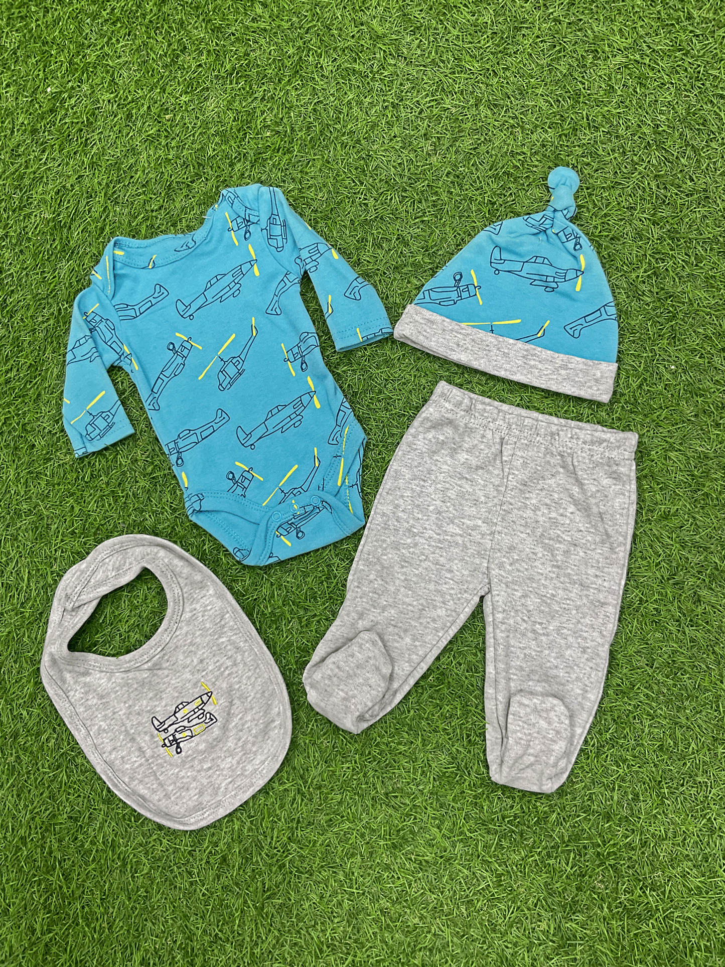 Conjunto de cuatro piezas - R90723