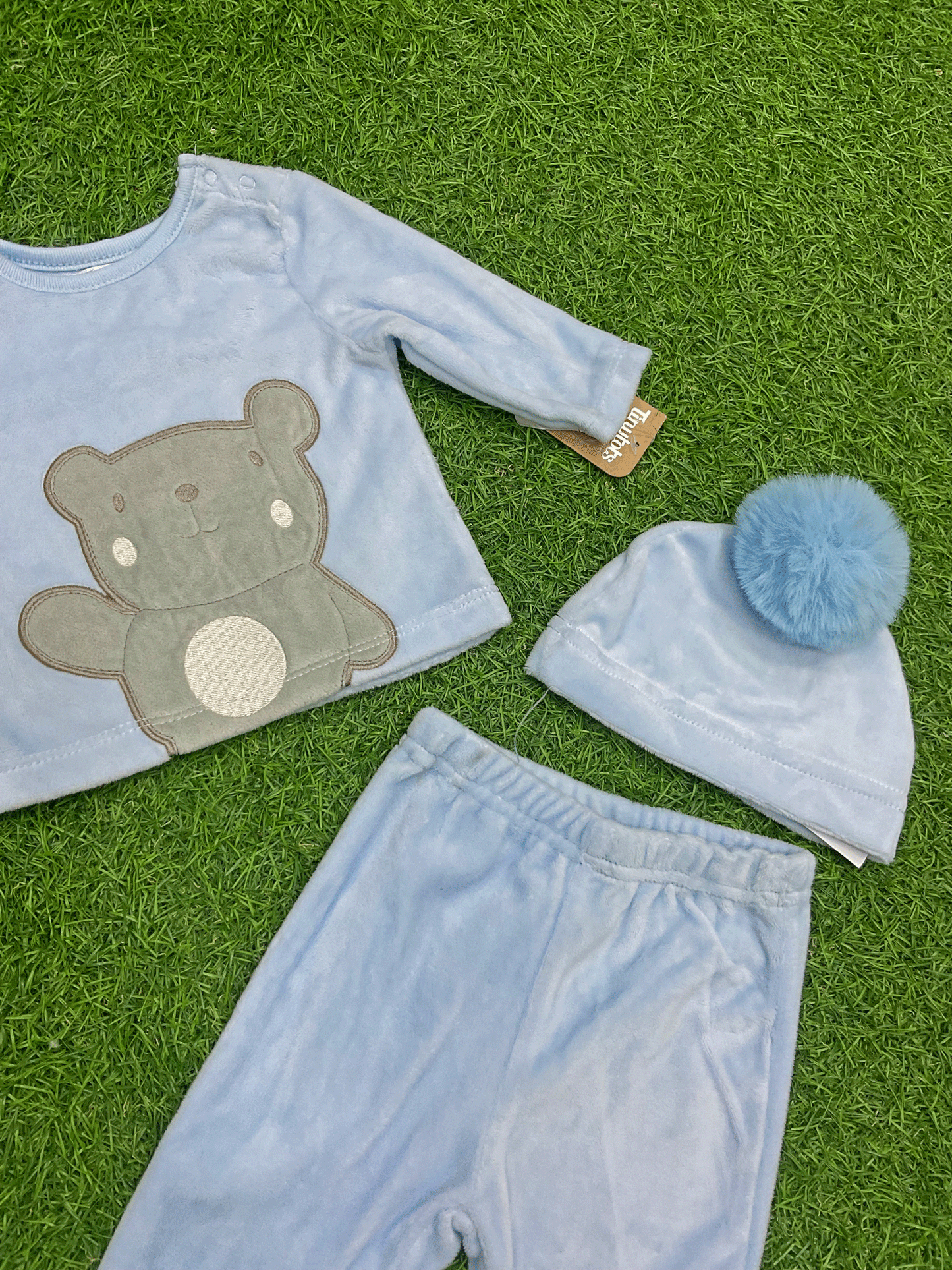 Conjunto de tres piezas - MH01098GB
