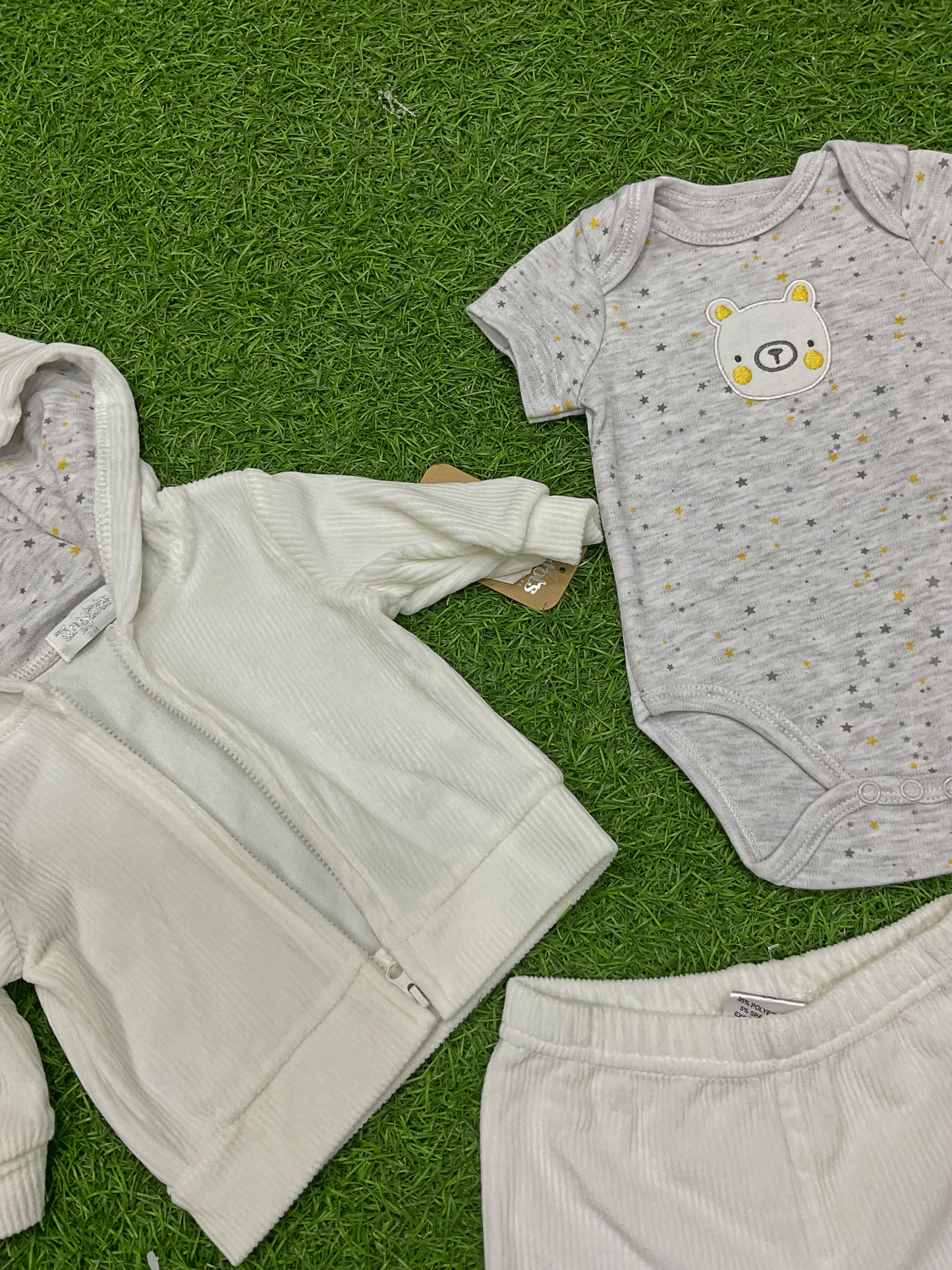 Conjunto de tres piezas - S010138GB