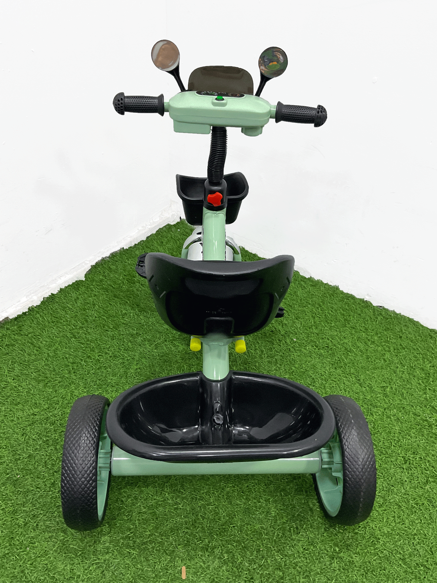 TRICICLO - HX44