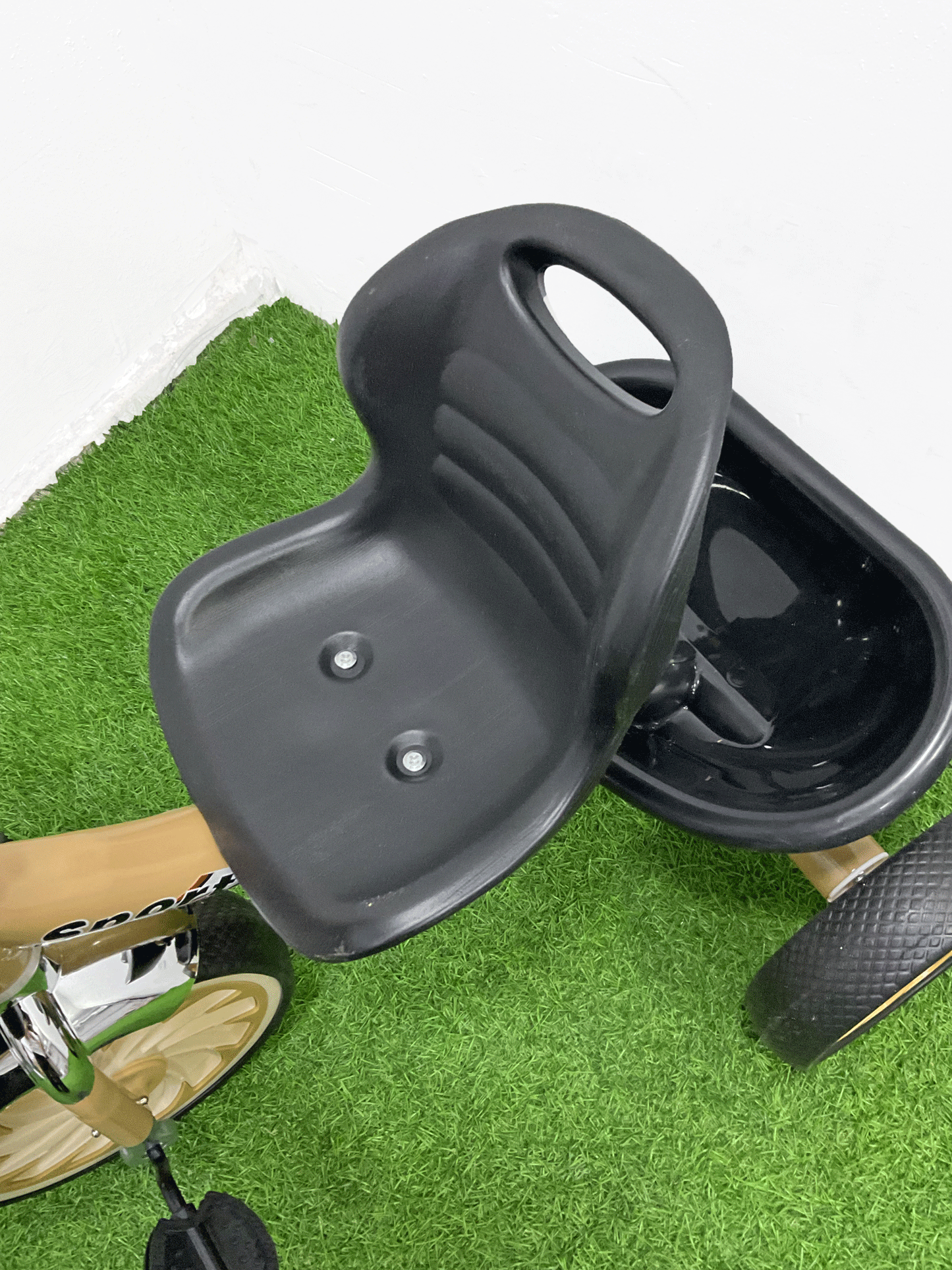 TRICICLO - HX44