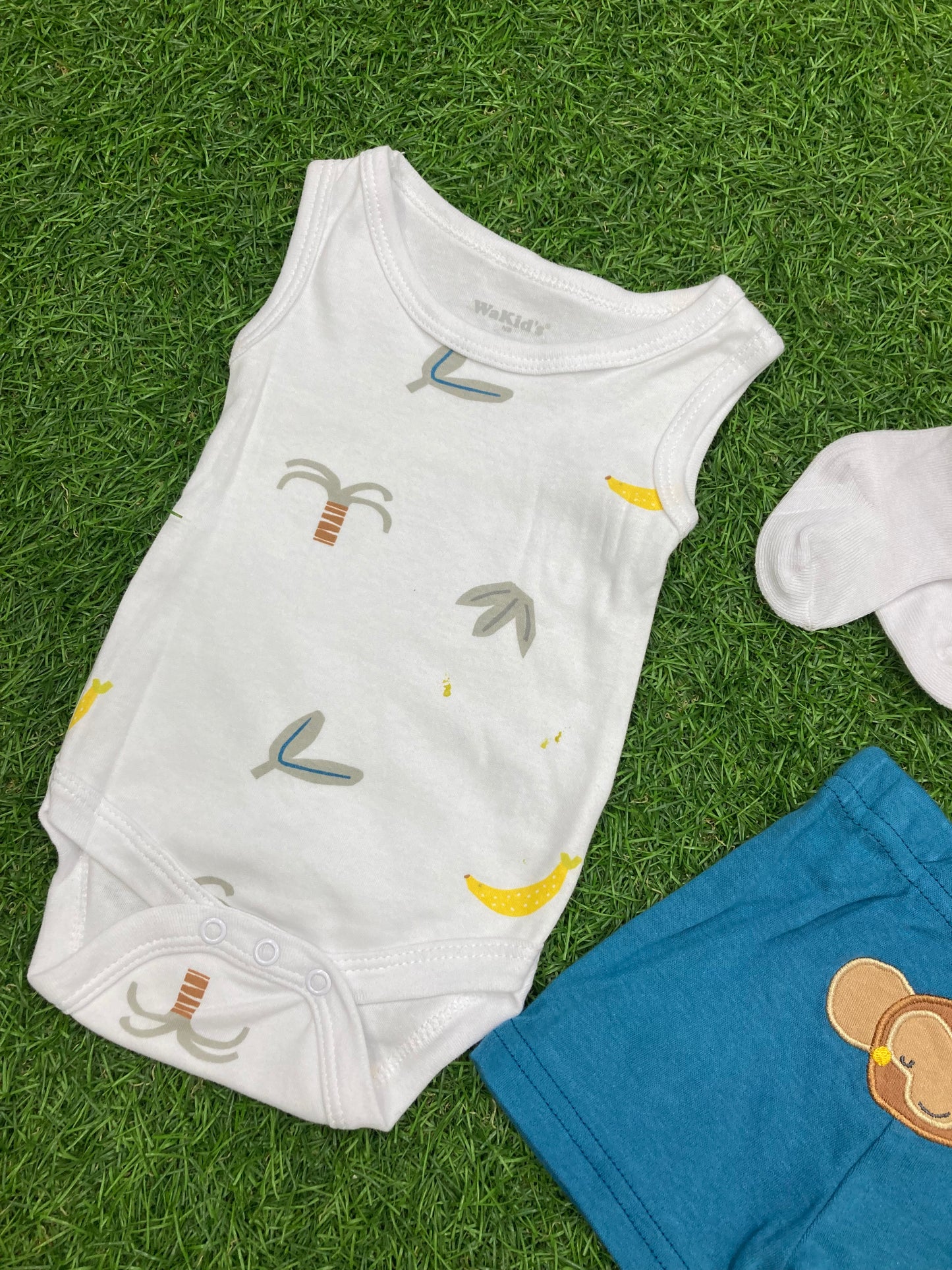 SET DE BODY,SHORTS Y MEDIAS - R90778