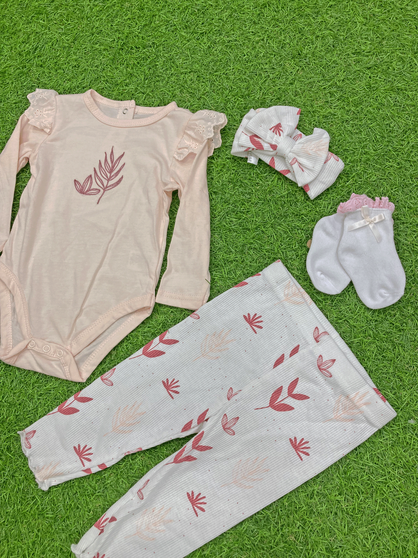 SET DE 4 PIEZAS - R90812