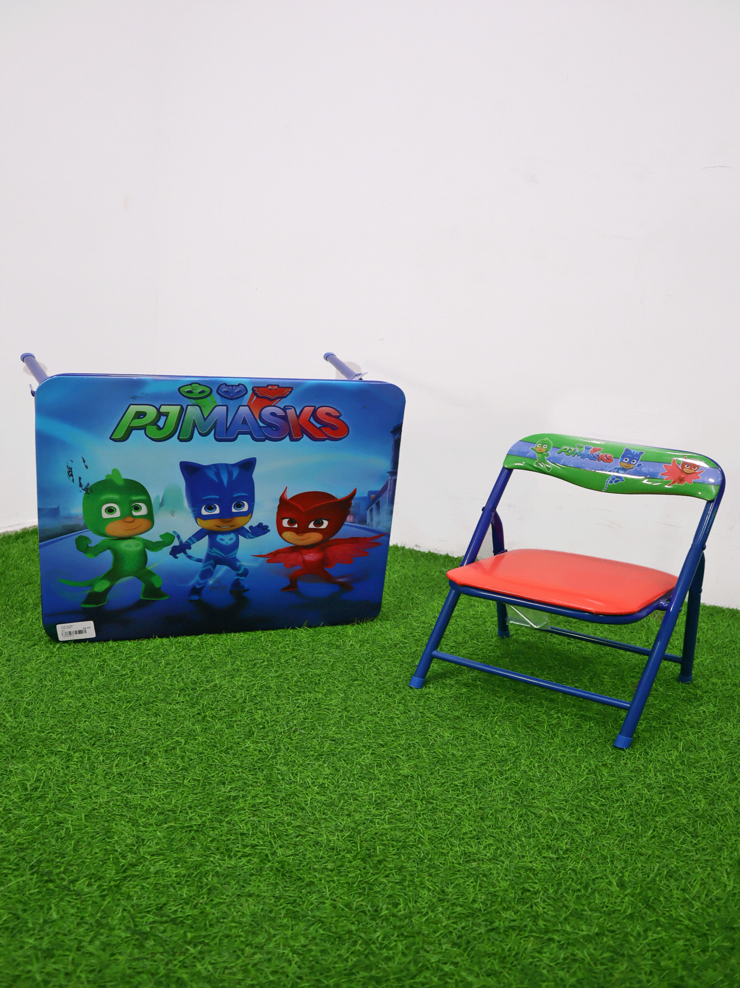 MESA Y SILLA PARA BEBES - CARTERS60