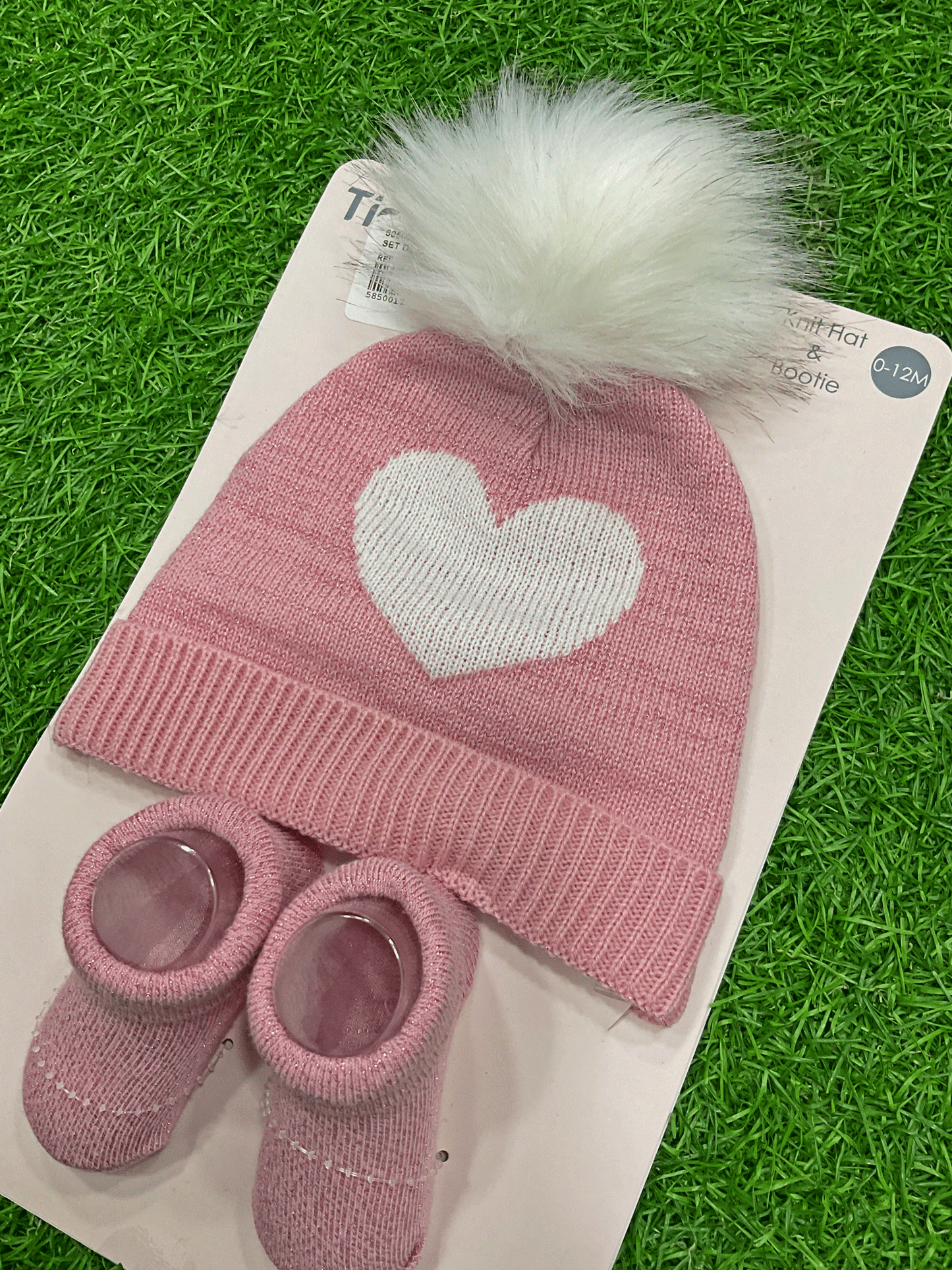 SET DE GORRO Y MEDIAS