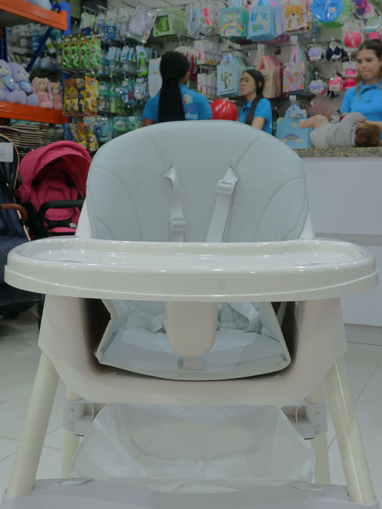 Silla de comer con rueditas -KB035463