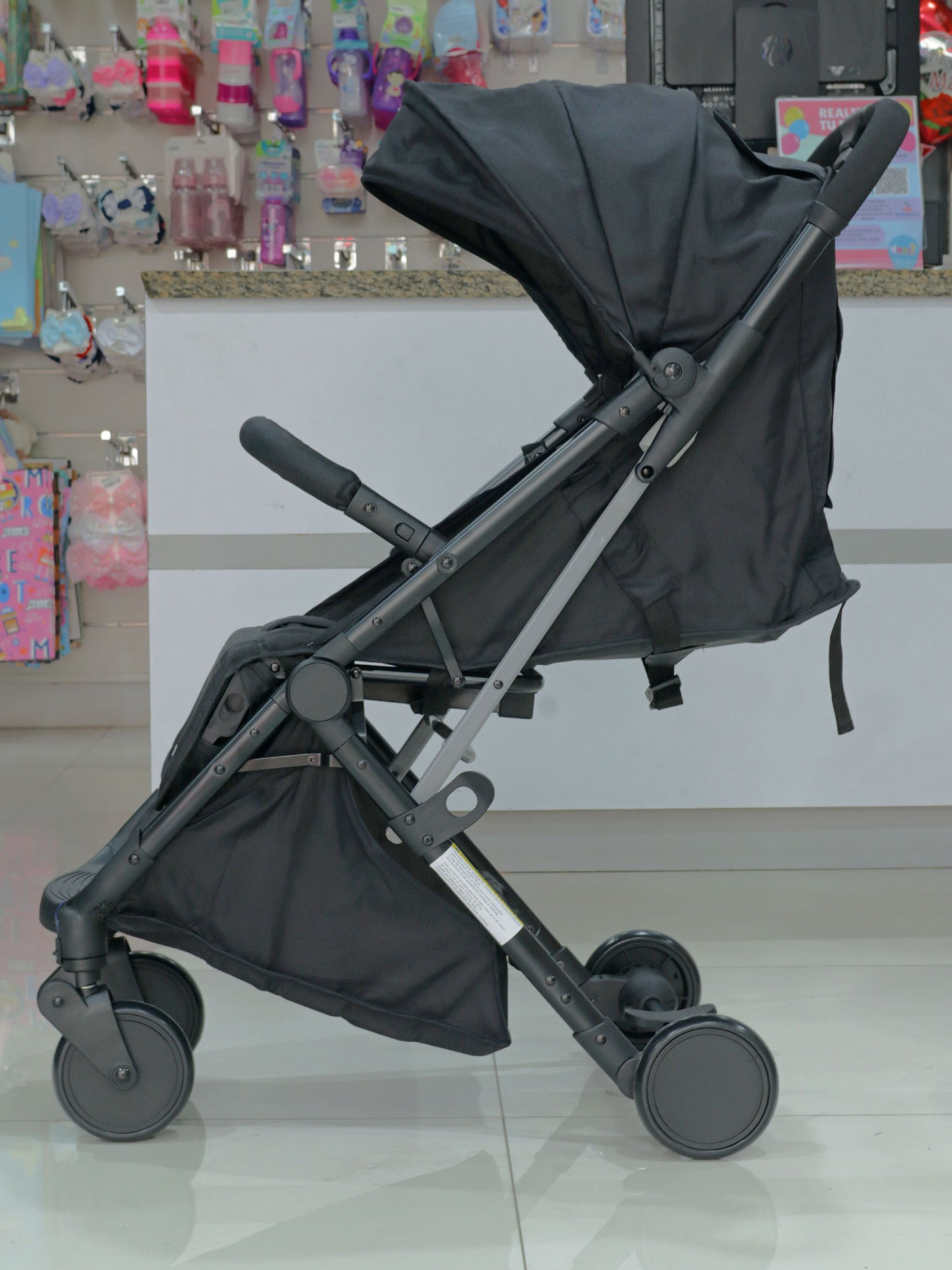 Coche con porta bebé - LP9947BLCK