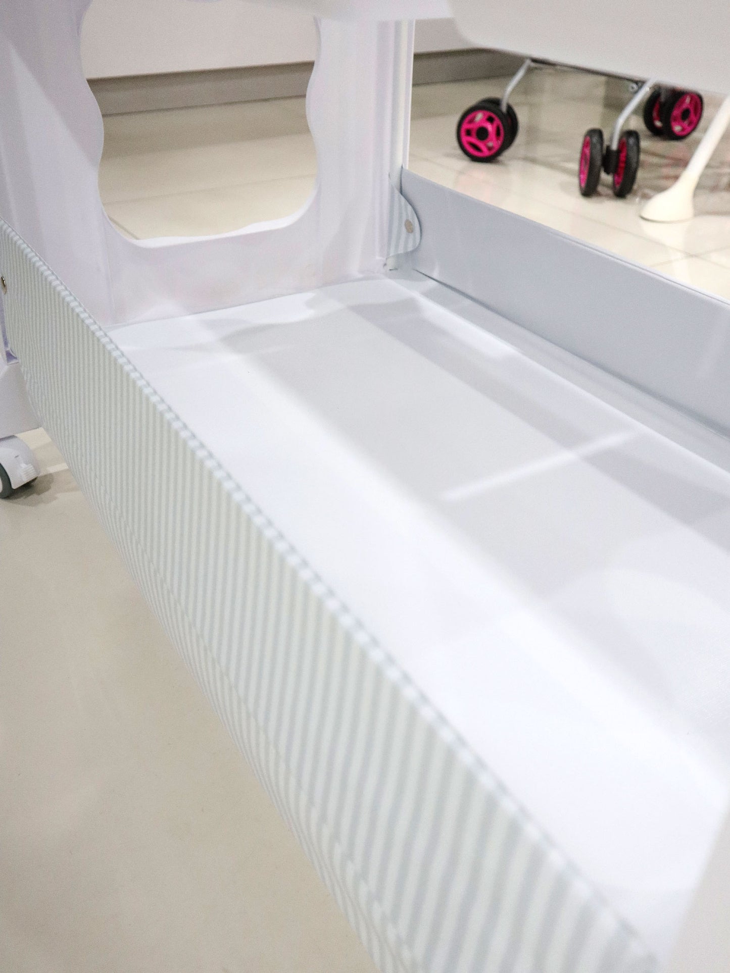 Bañera con cambiador - BTB5257