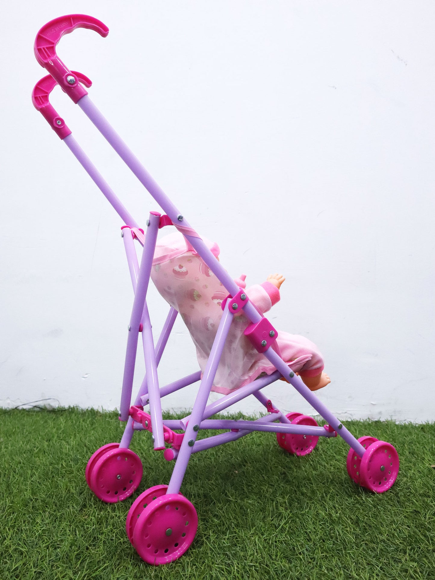 Bebé con coche - NN48