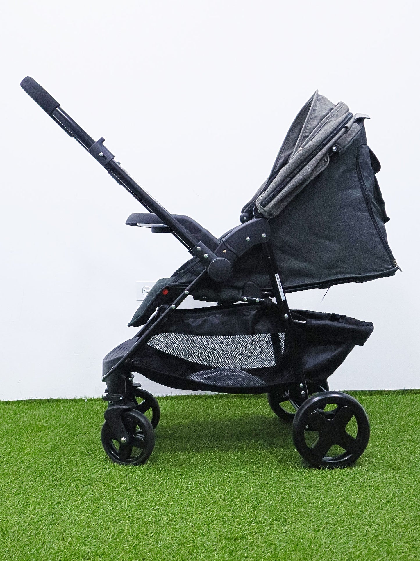 Coche con porta bebé - VSPL1504