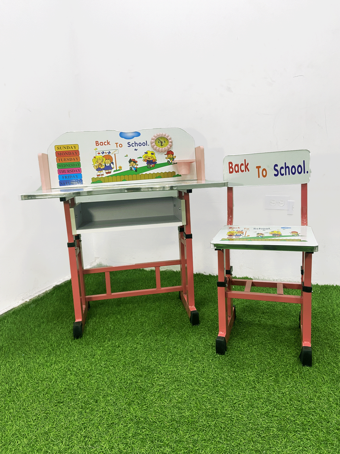 MESA Y SILLA PARA BEBE - KT066NG04