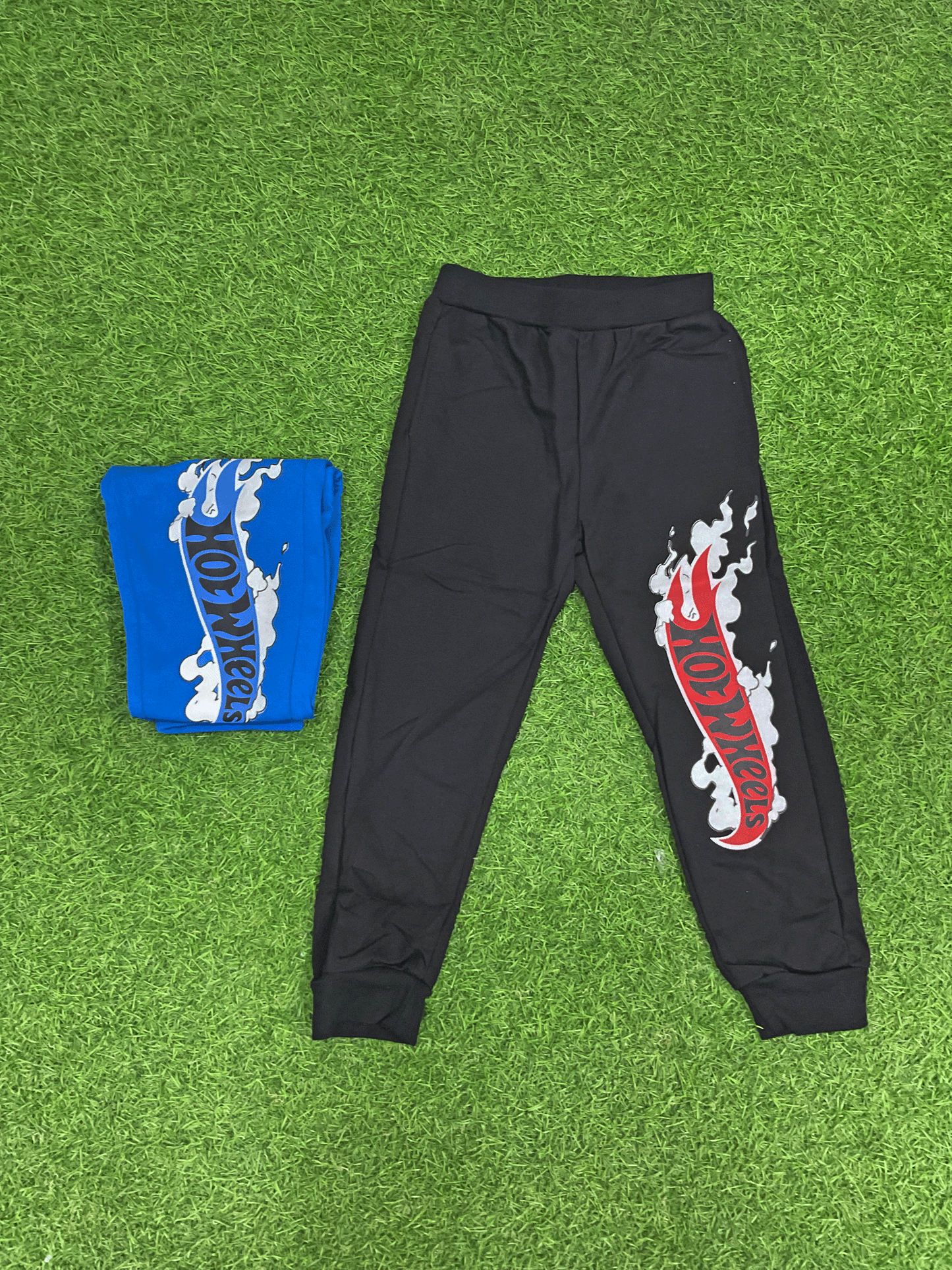 MONO TIPO JOGGER - HW91357