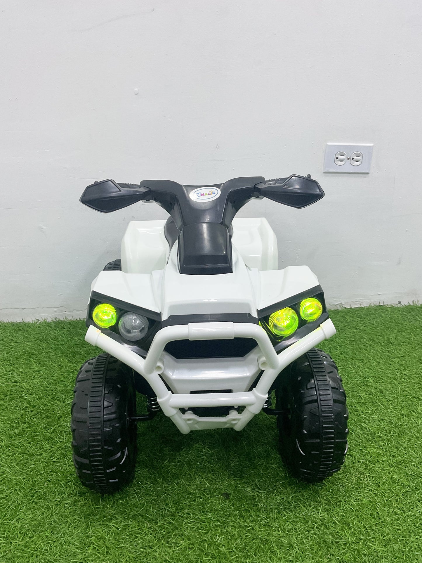 CUATRIMOTO PEQUEÑO - JMB116