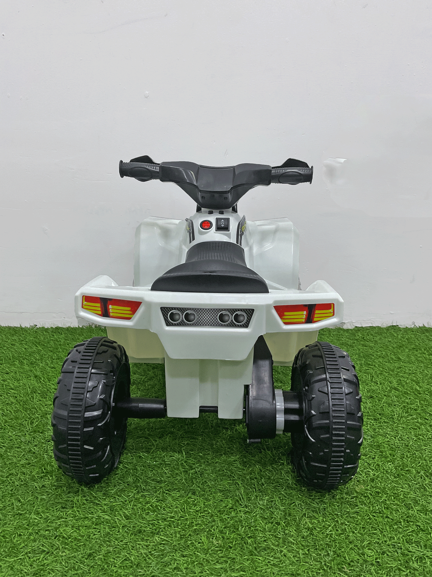CUATRIMOTO PEQUEÑO - JMB116