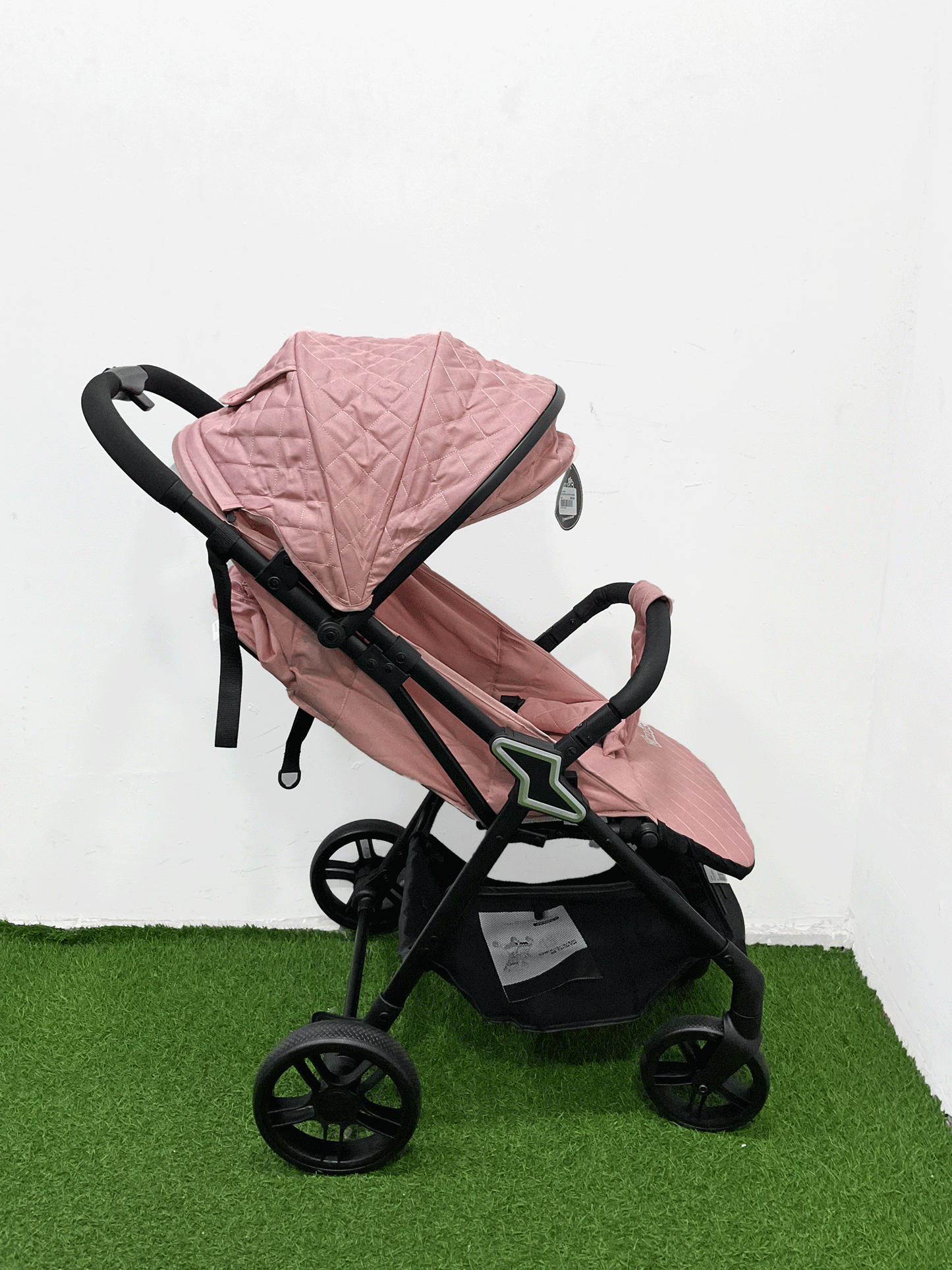 COCHE CON PORTA BEBE - 300DPINK