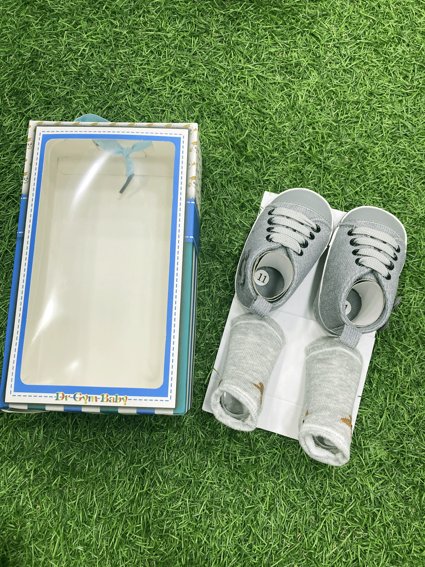 SET DE ZAPATOS Y MEDIAS PARA BEBE - 87072