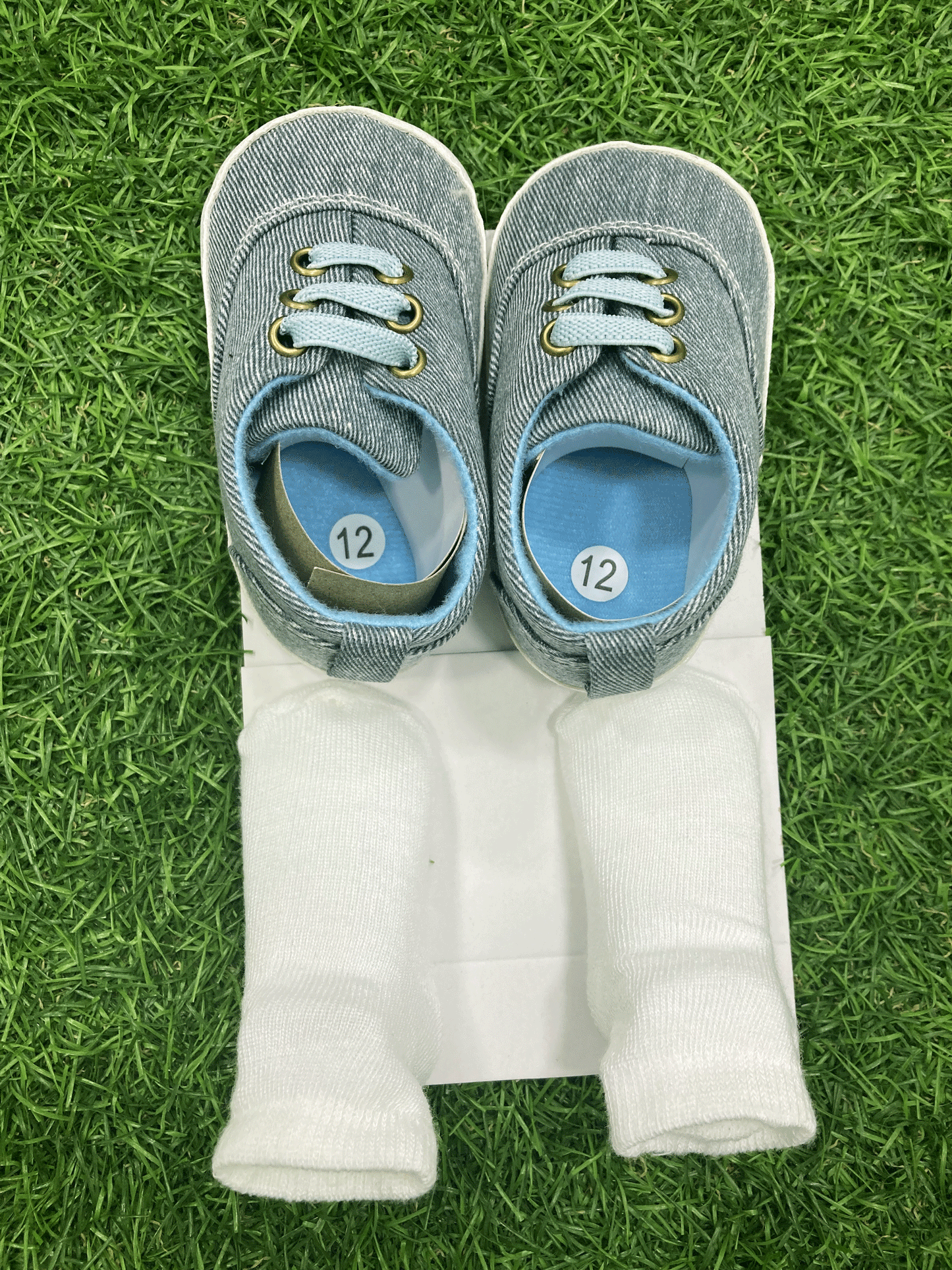 SET DE ZAPATOS Y MEDIAS PARA BEBE - 87072