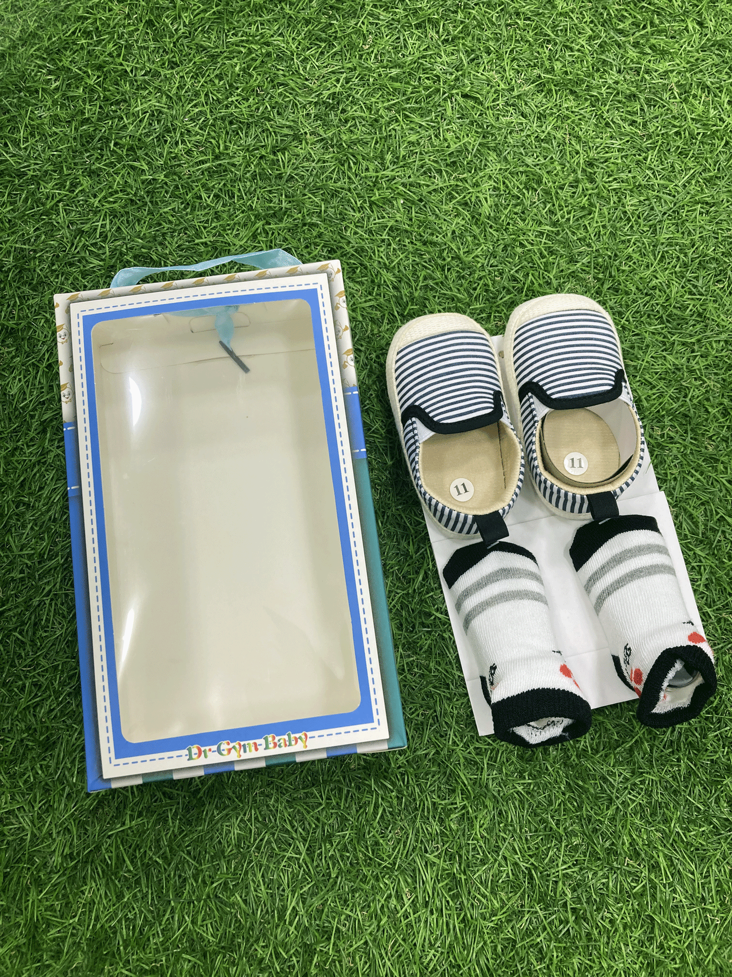 SET DE ZAPATOS Y MEDIAS PARA BEBE - 87072