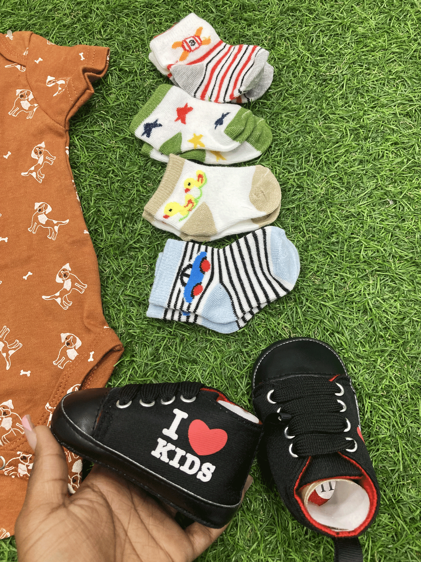 SET DE BODY,ZAPATOS Y MEDIAS PARA BEBE - 87070
