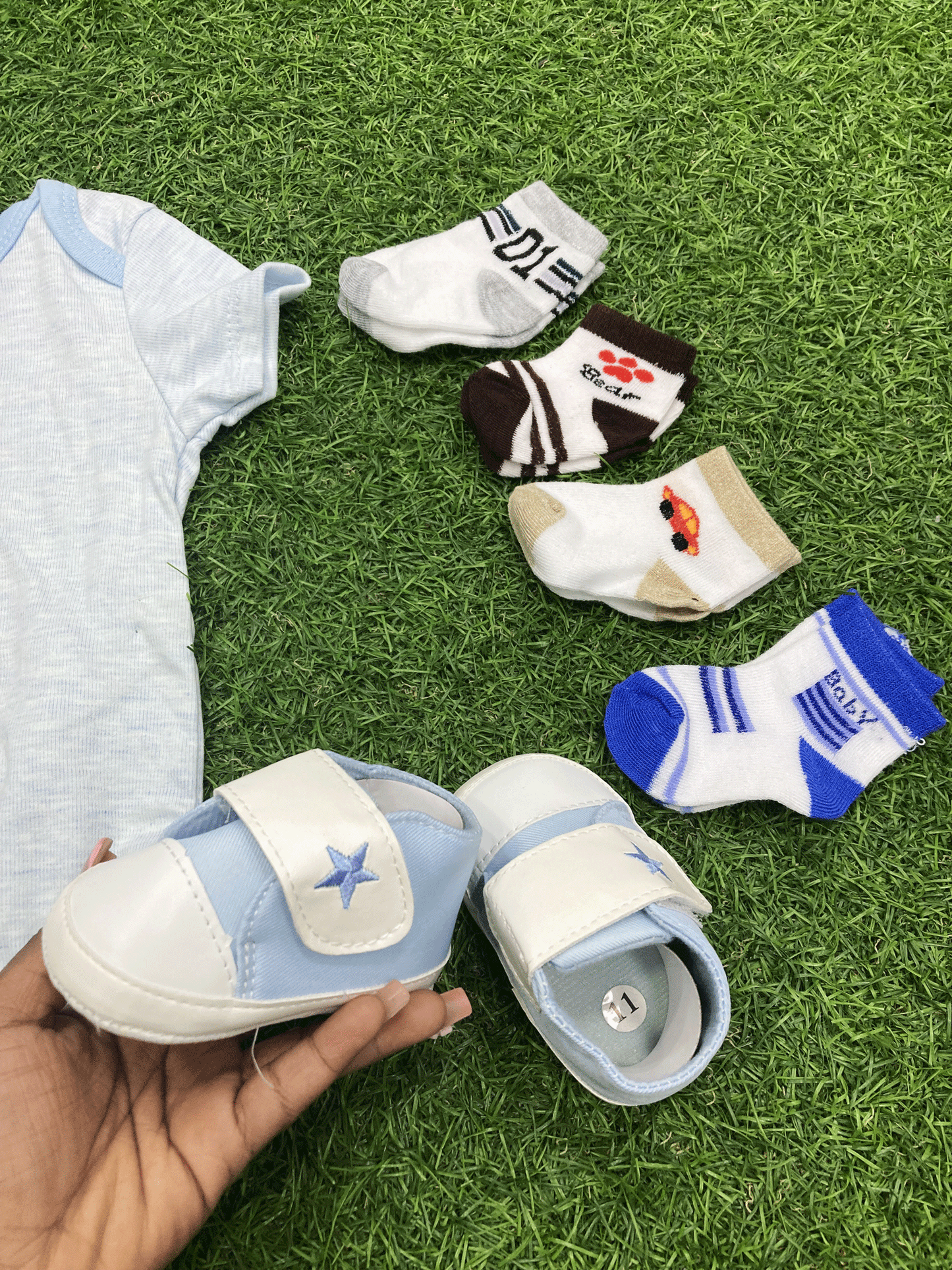 SET DE BODY,ZAPATOS Y MEDIAS PARA BEBE - 87070